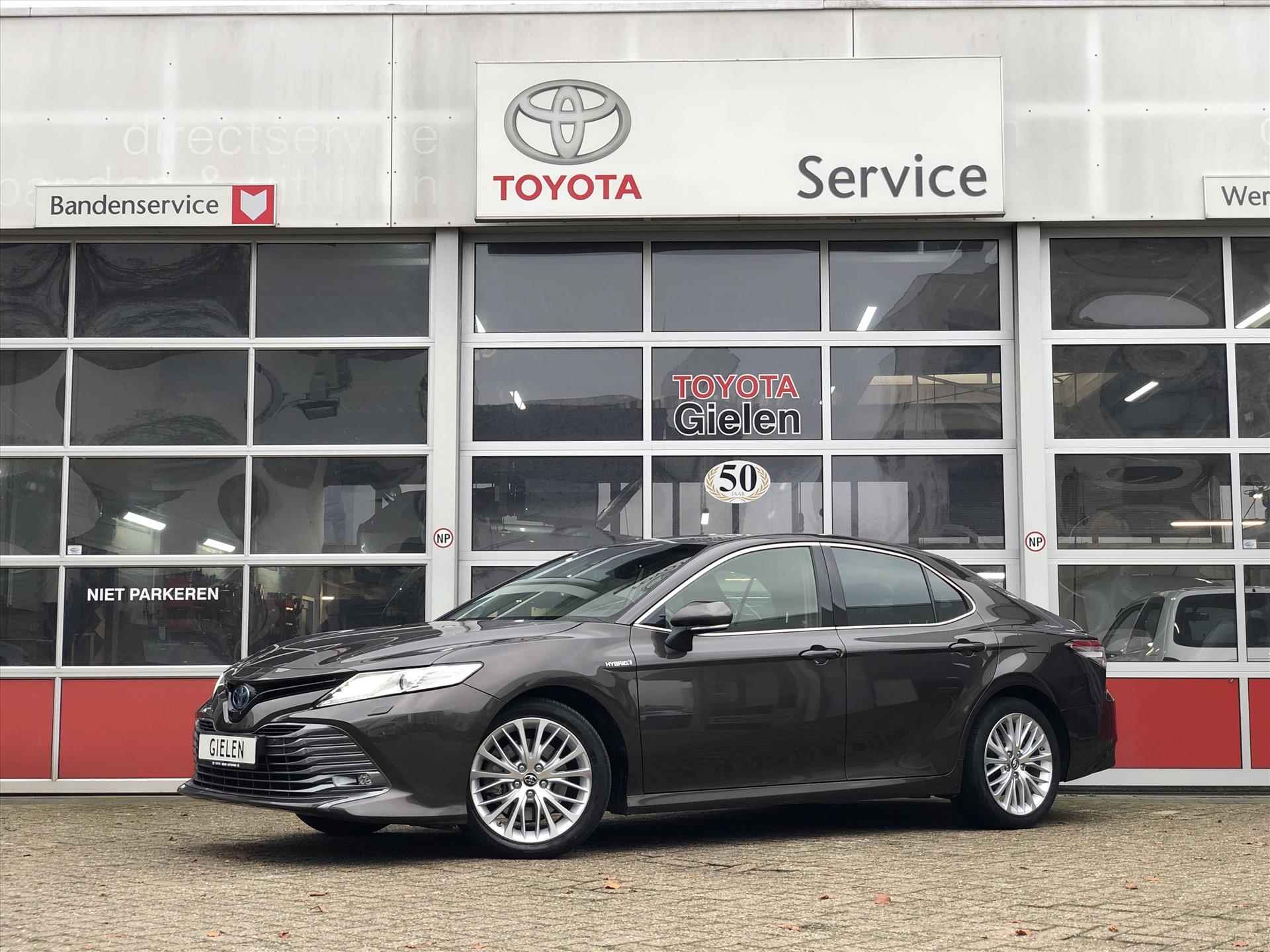 Toyota Camry 2.5 Hybrid 218pk Premium | Head up display, Dodehoekherkenning, JBL, Leer, Stoelverwarming, Parkeersensoren, NL-Auto - 3/44