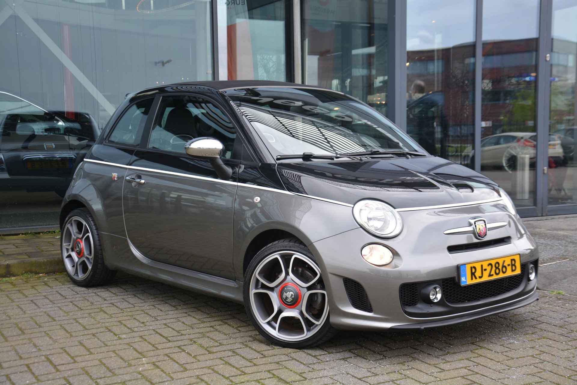 Abarth 500C 1.4 T-Jet Abarth Elaborabile Cabrio | 135 pk | - 2/21