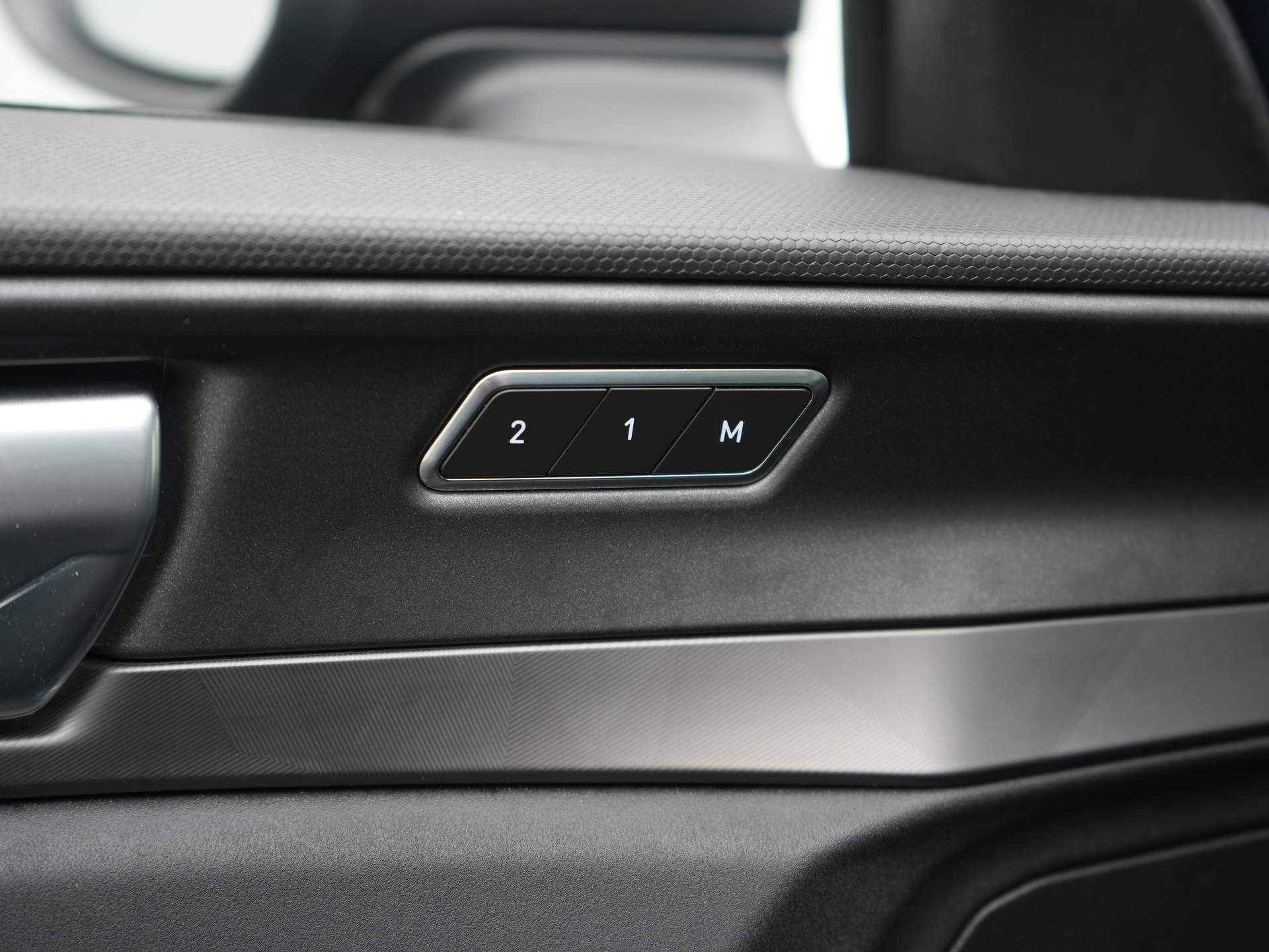 Lynk & Co 01 1.5 PHEV 262 pk Automaat | Panorama dak | Navigatie | Climate Control - 18/44