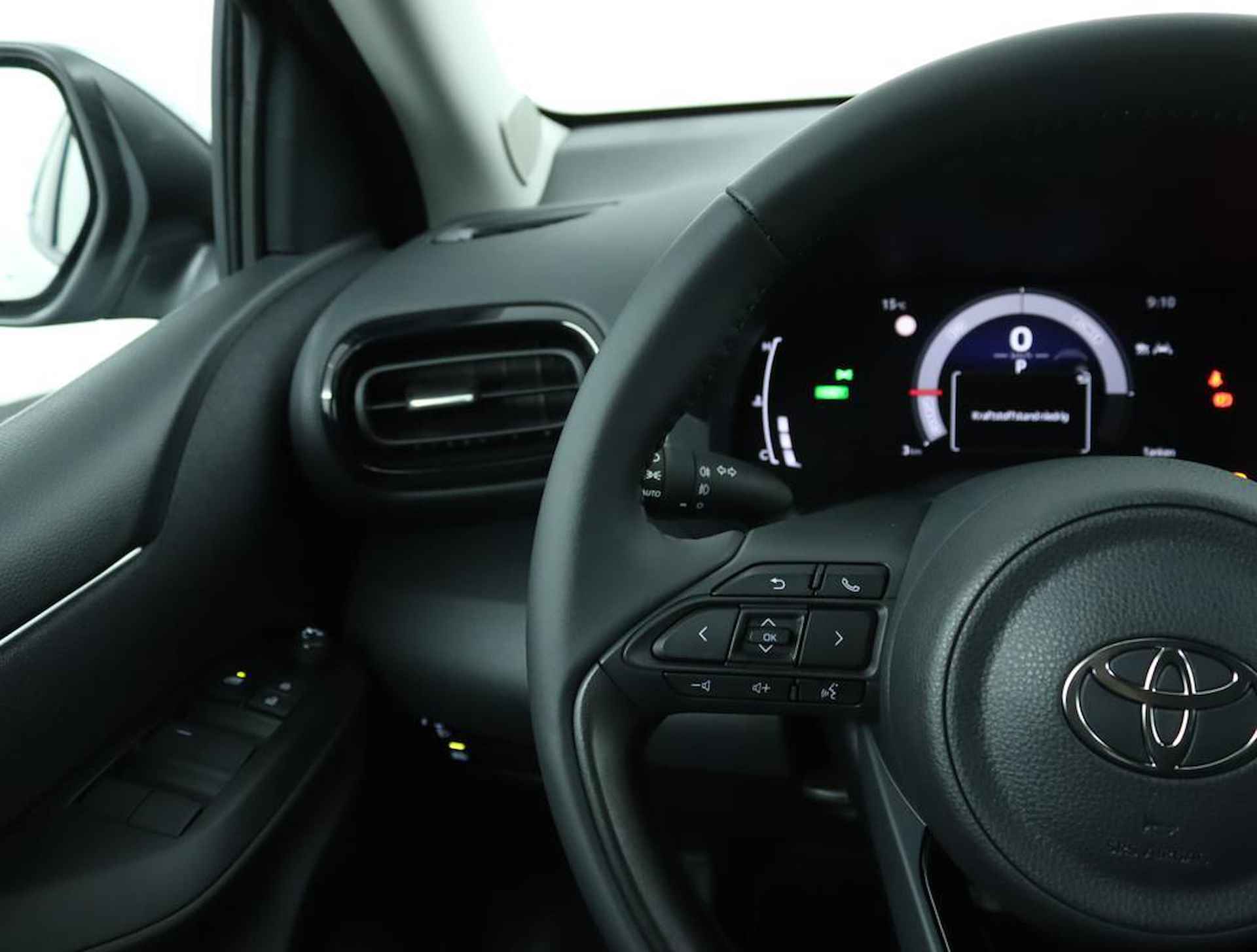 Toyota Yaris Hybrid 115 First Edition | Navigatie | Apple Carplay | Android Auto | Adaptive Cruise Control | - 19/44