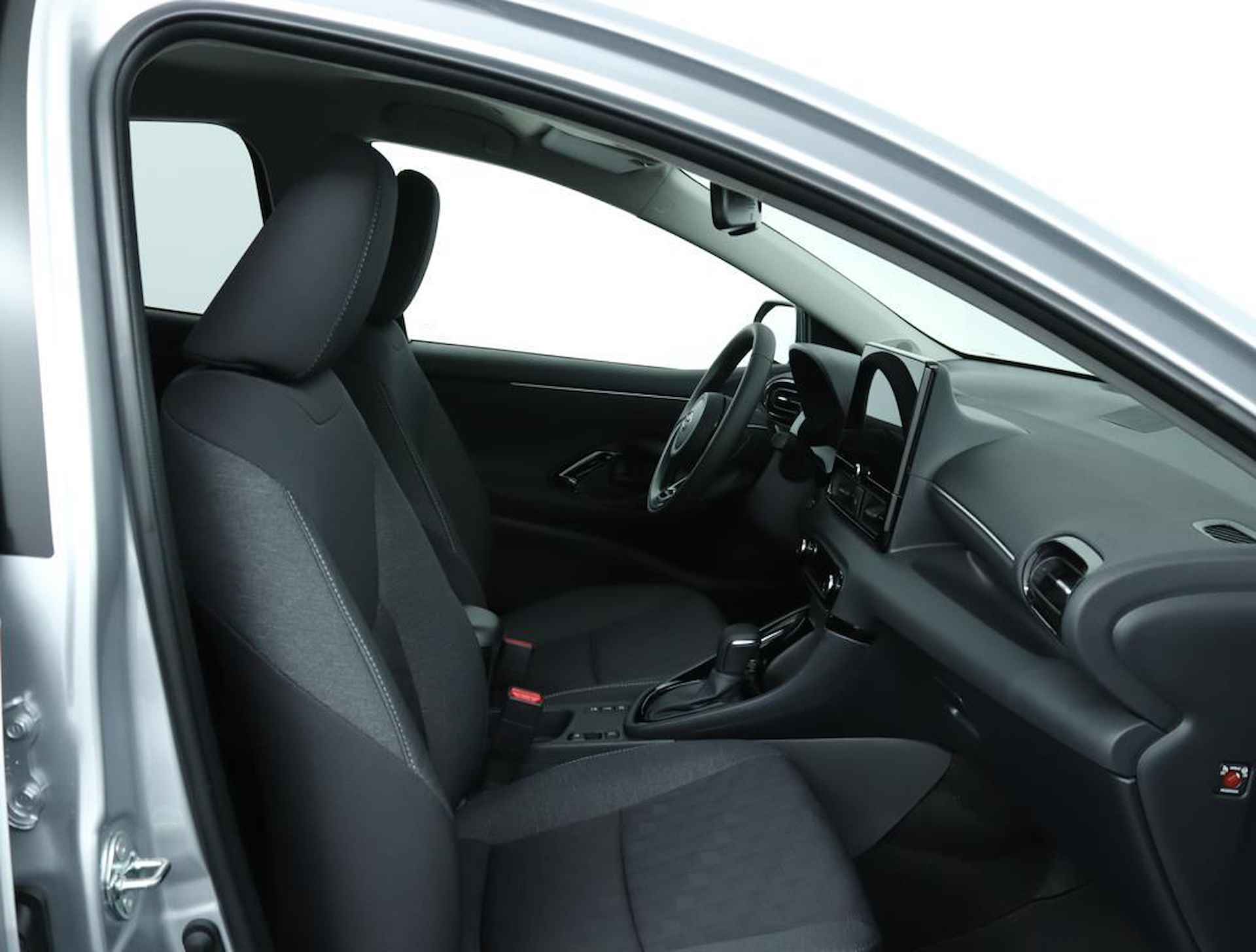 Toyota Yaris Hybrid 115 First Edition | Navigatie | Apple Carplay | Android Auto | Adaptive Cruise Control | - 22/44
