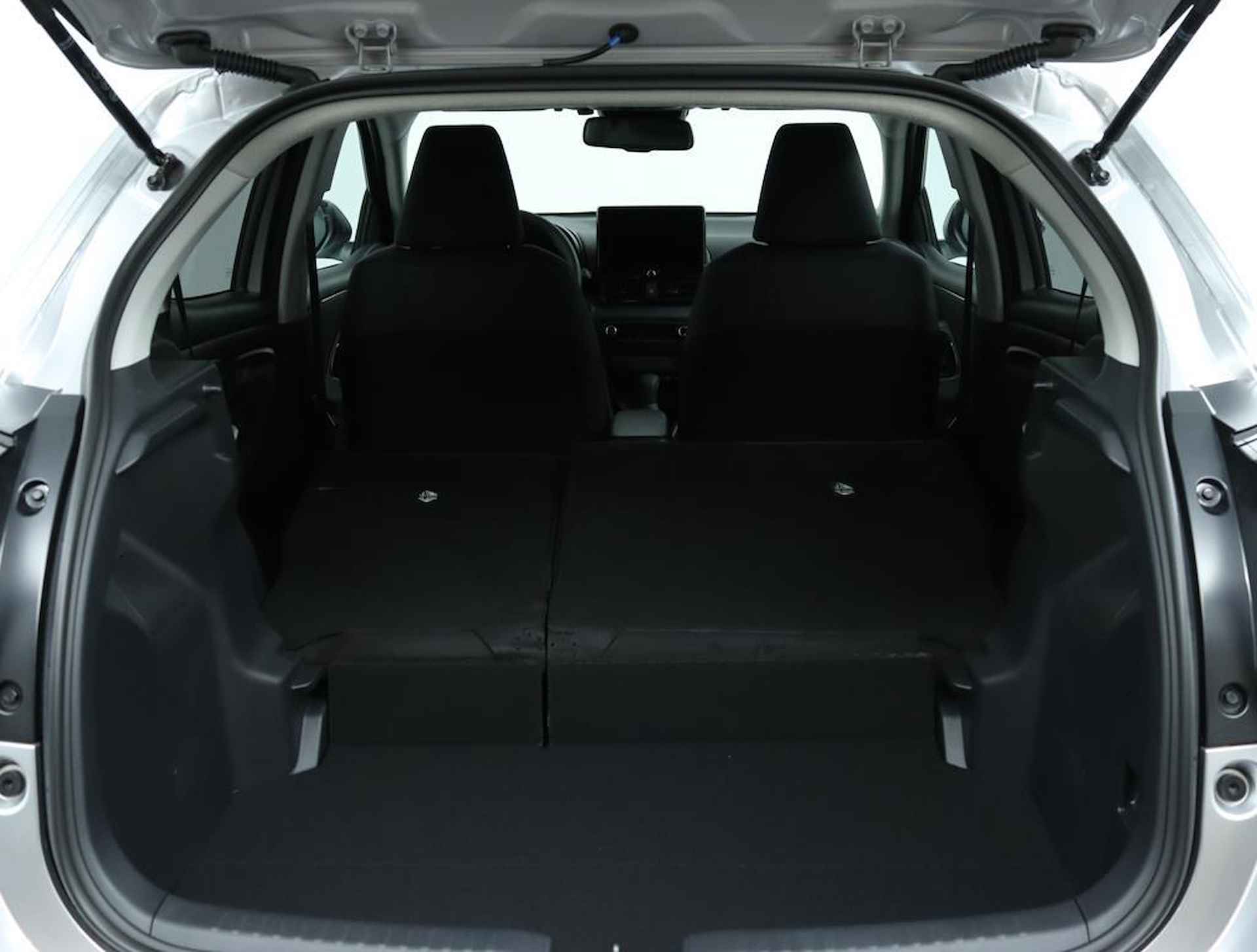 Toyota Yaris Hybrid 115 First Edition | Navigatie | Apple Carplay | Android Auto | Adaptive Cruise Control | - 25/44