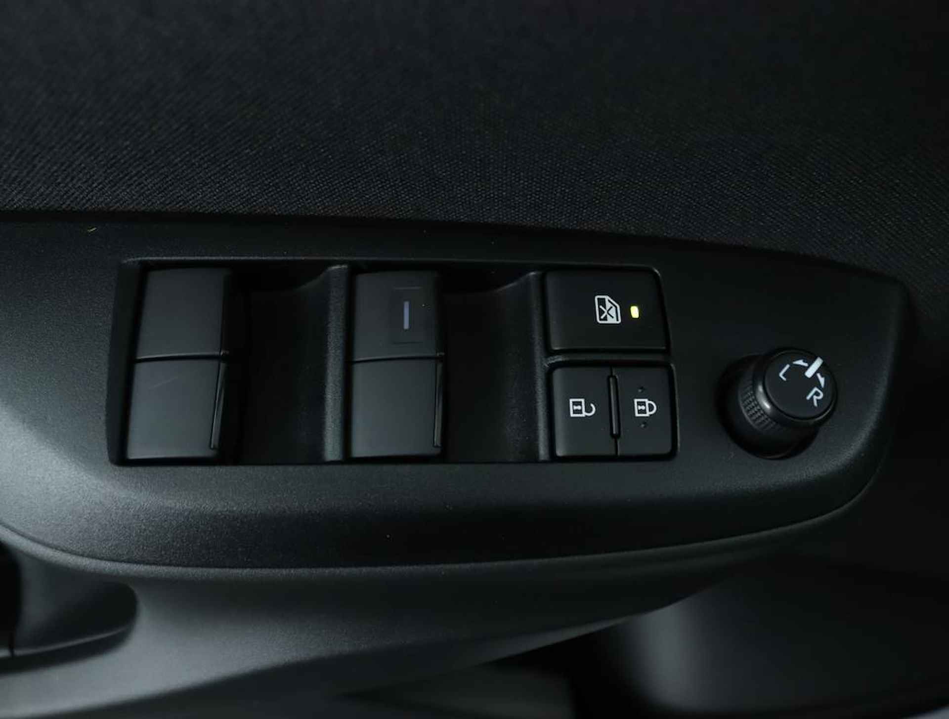 Toyota Yaris Hybrid 115 First Edition | Navigatie | Apple Carplay | Android Auto | Adaptive Cruise Control | - 27/44