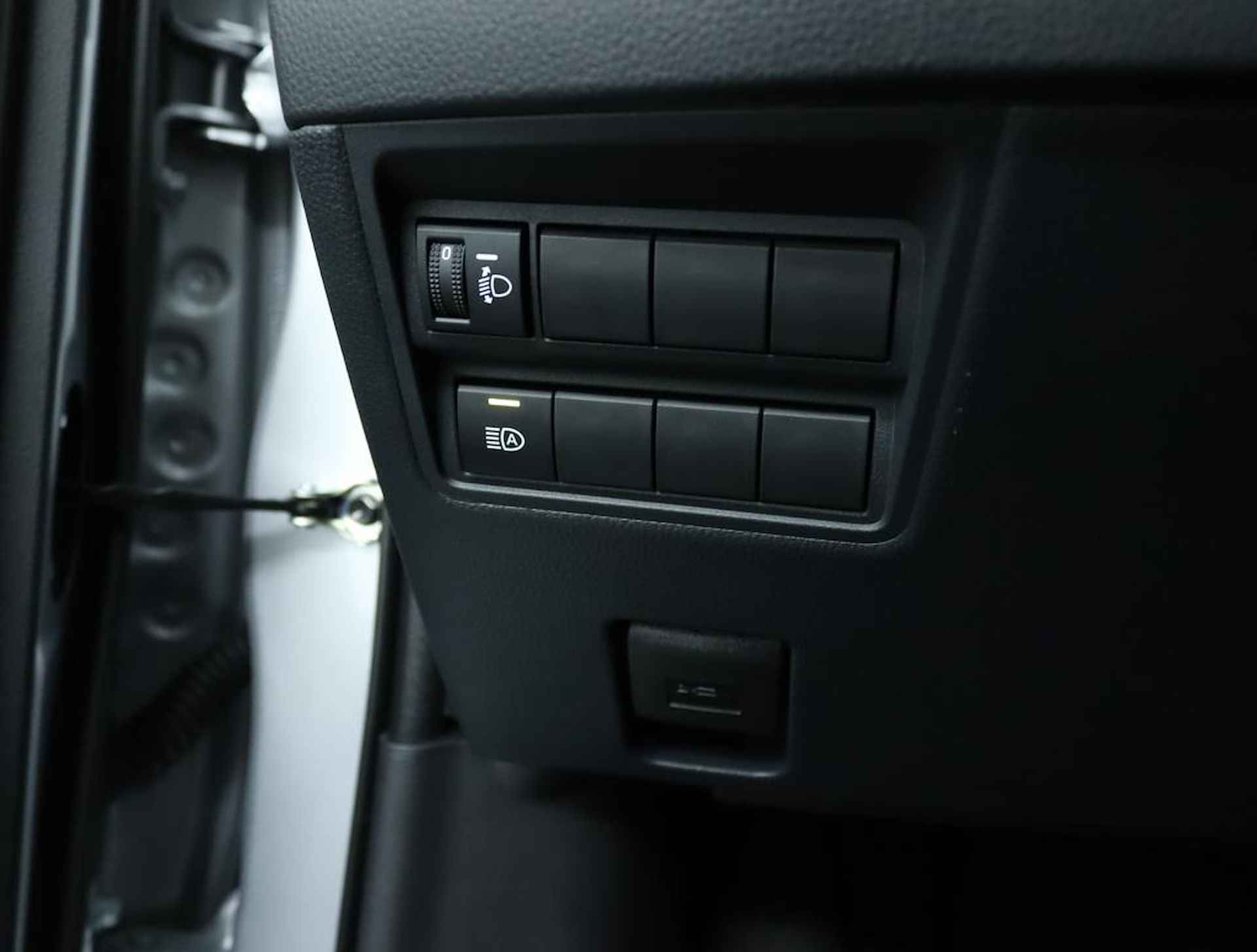 Toyota Yaris Hybrid 115 First Edition | Navigatie | Apple Carplay | Android Auto | Adaptive Cruise Control | - 28/44