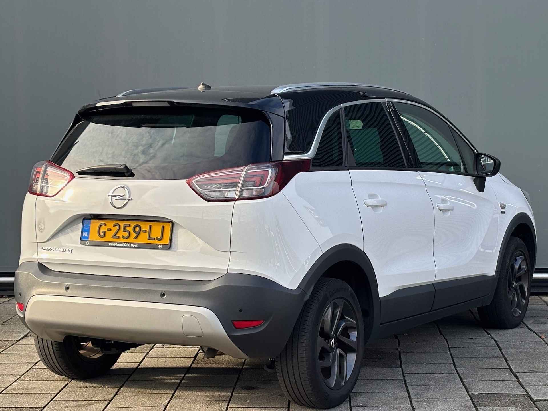 Opel Crossland X BWJ 10-2019 | 1.2 T 111pk 120 Jaar Ed | CLIMA | CAMERA | CARPLAY | NAVI | CRUISE | LMV | TWO TONE - 3/18