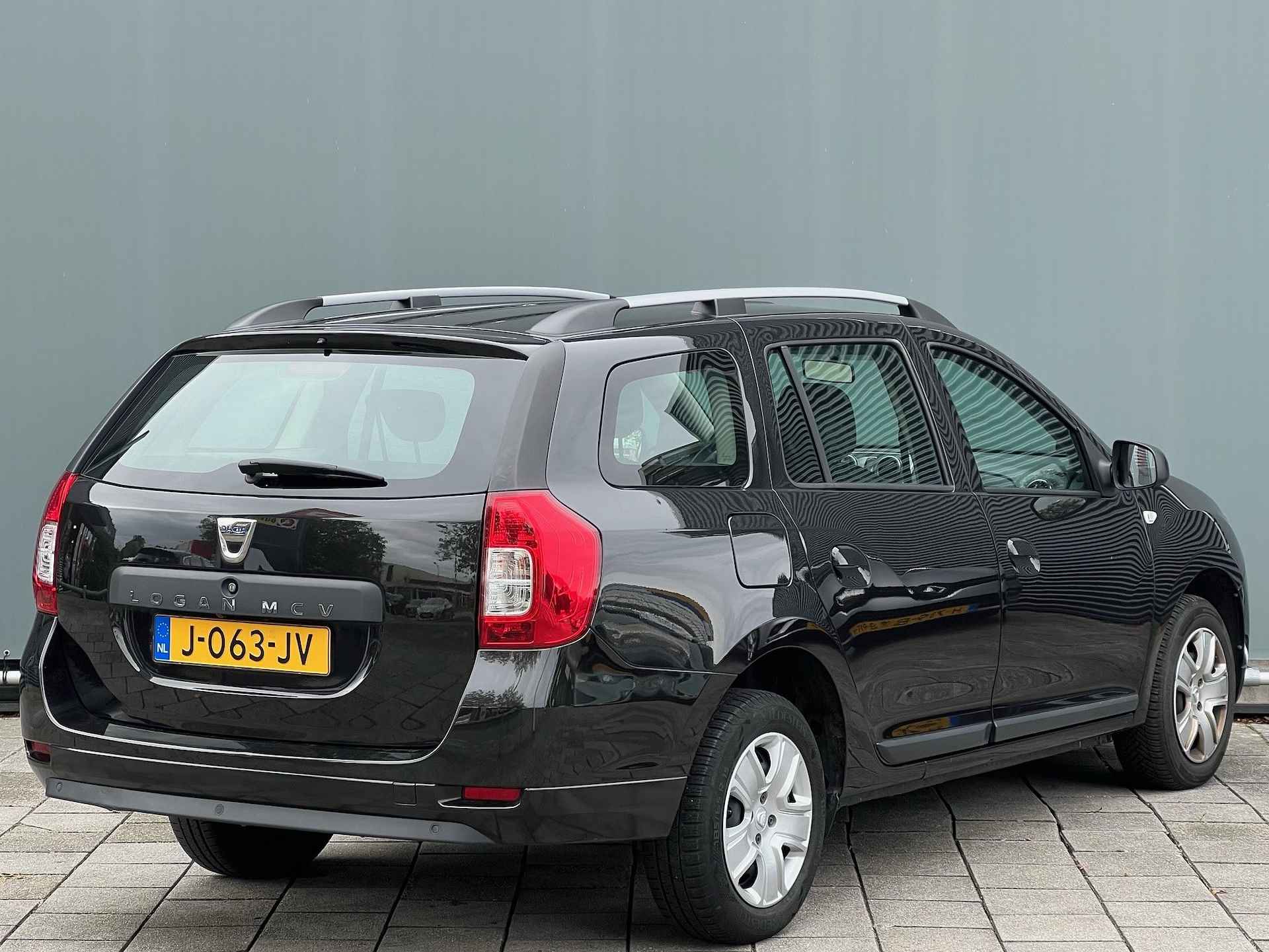 Dacia Logan MCV BWJ 2020 | 1.0 TCe 101PK Bi-Fuel Comfort | G3 | AIRCO | CAMERA | NAVI | CRUISE | PDC | CARPLAY | - 3/17