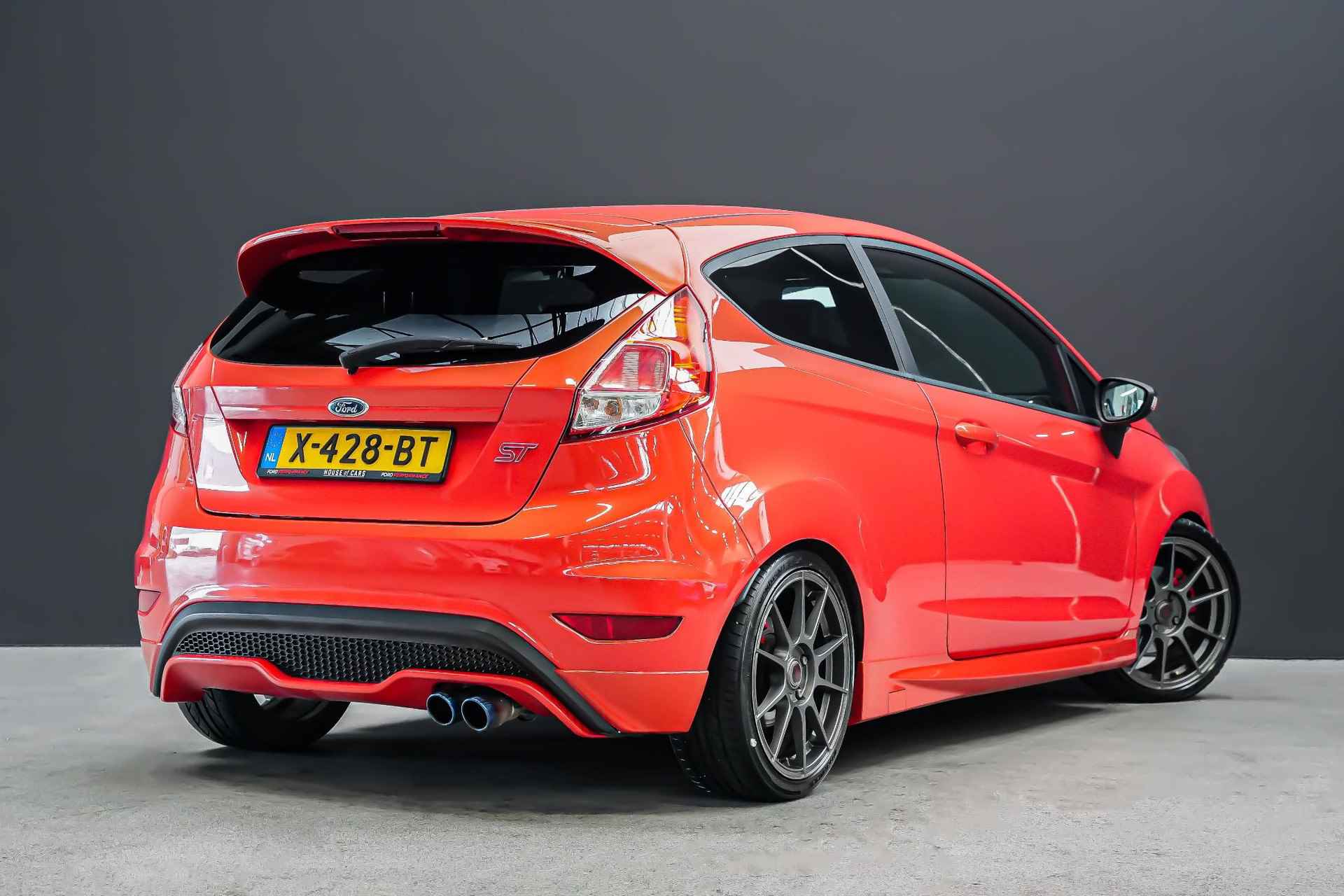 Ford Fiesta ST-2 1.6 182pk |BullX|Eibach verlagingsveren|17" custom|clima control|voorruit verwarming|stoelverwarming|bluetooth| - 2/24