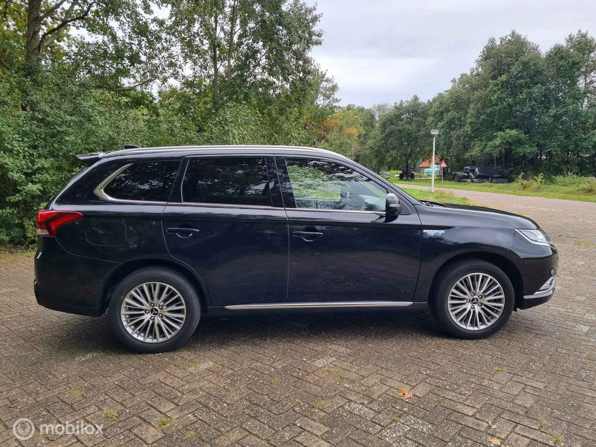 Mitsubishi Outlander 2.4 PHEV Instyle|Pano|ACC - 13/37