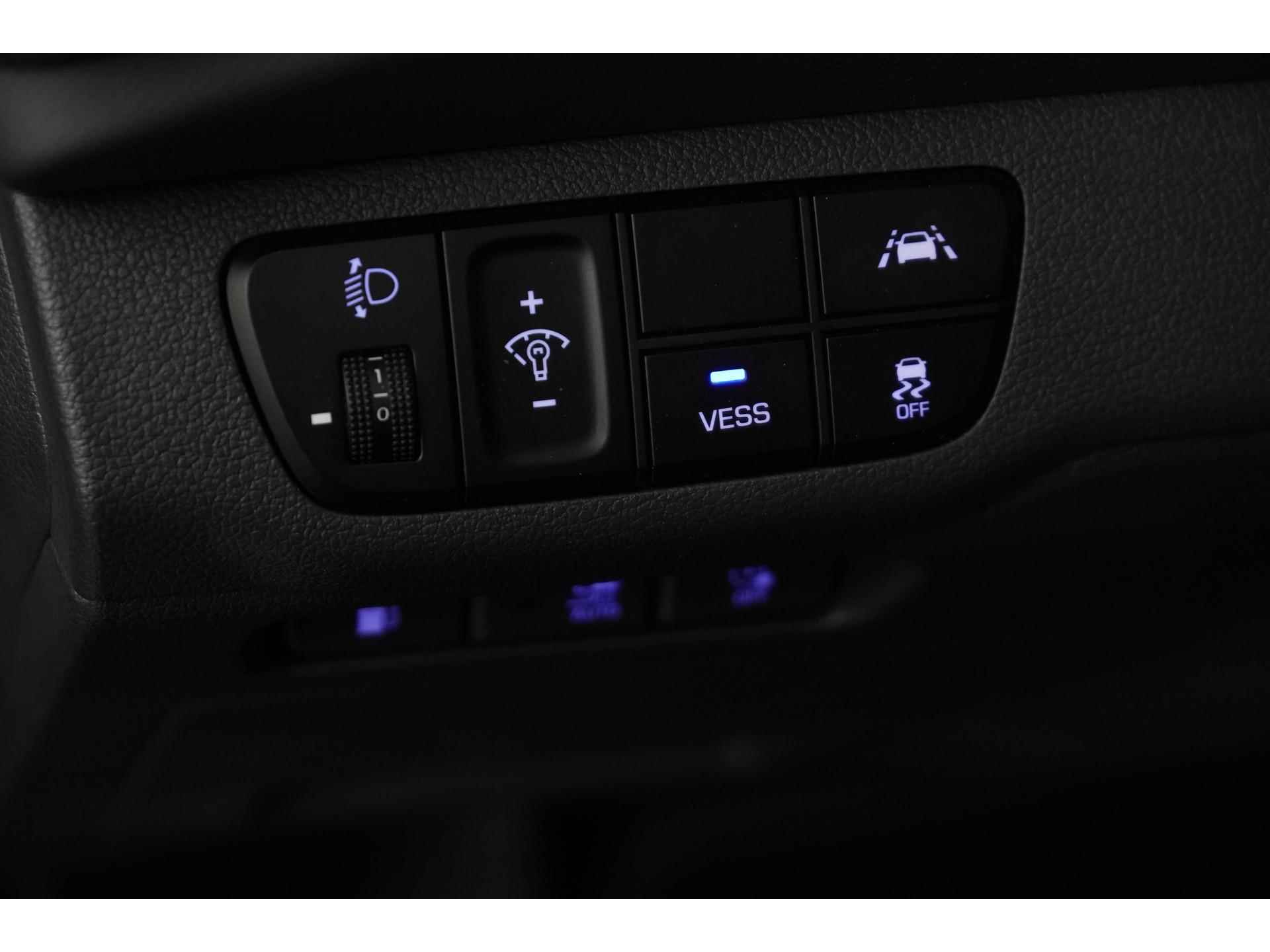 Hyundai IONIQ 1.6 GDi PHEV Style | Navigatie | Plug-In | Zondag Open! - 25/40