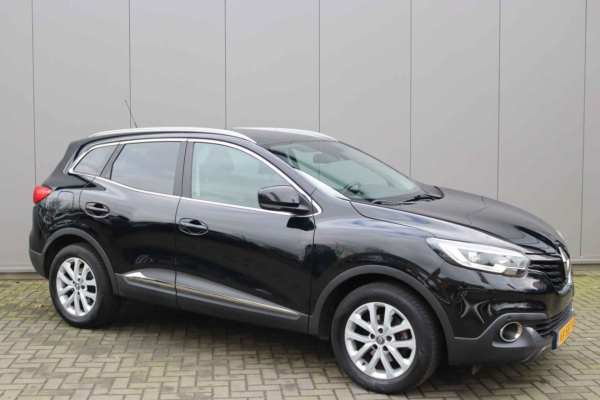 Renault Kadjar 1.2 TCe 130PK Intens Navigatie/Panoramadak/Cruise-Control/Parkeerhulp - 2/31