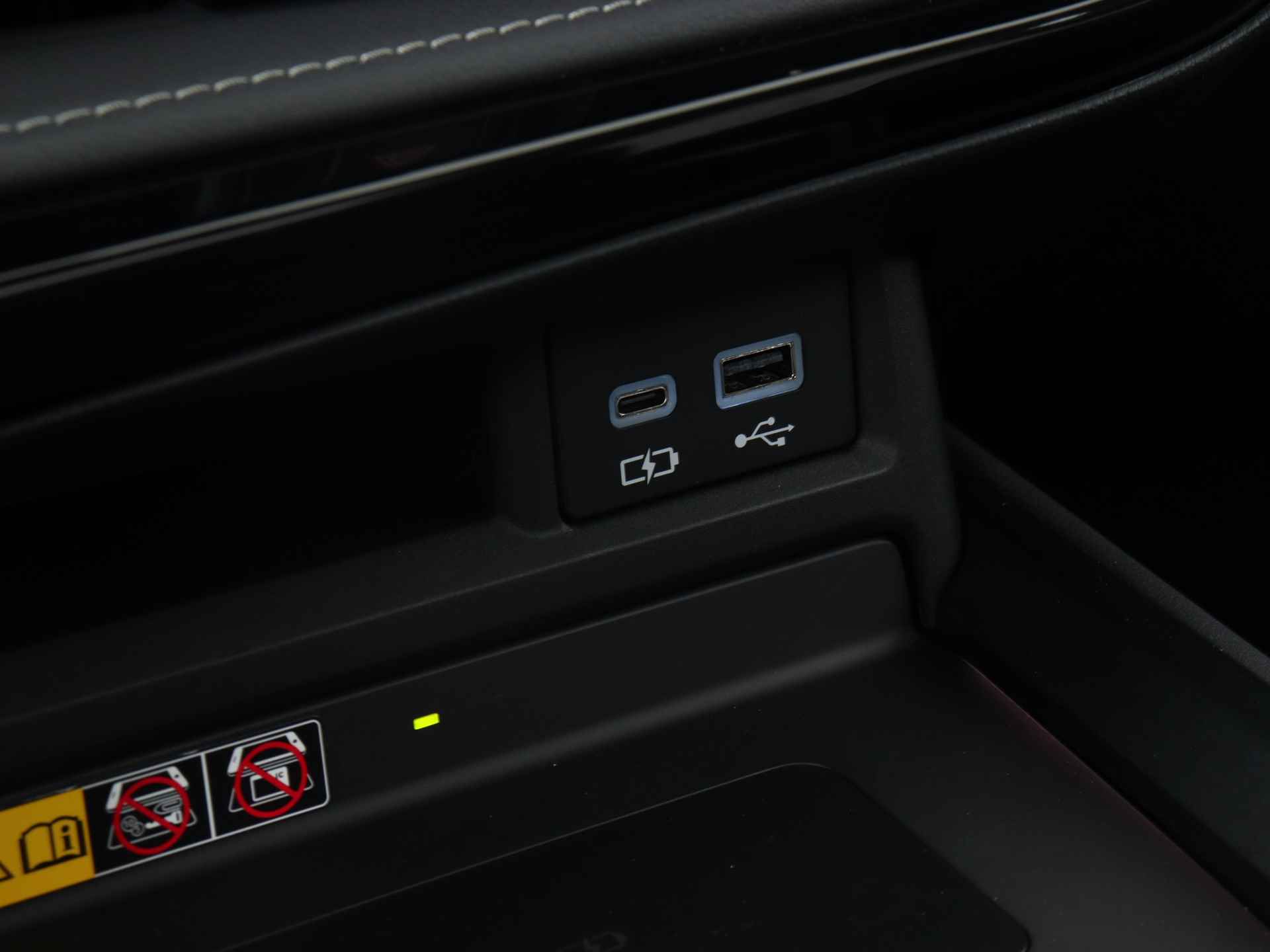 Lexus NX 450h+ AWD Executive Line | Schuif-/Kanteldak | Achteruitrijcamera | Climate Control | Parkeersensoren | - 35/52