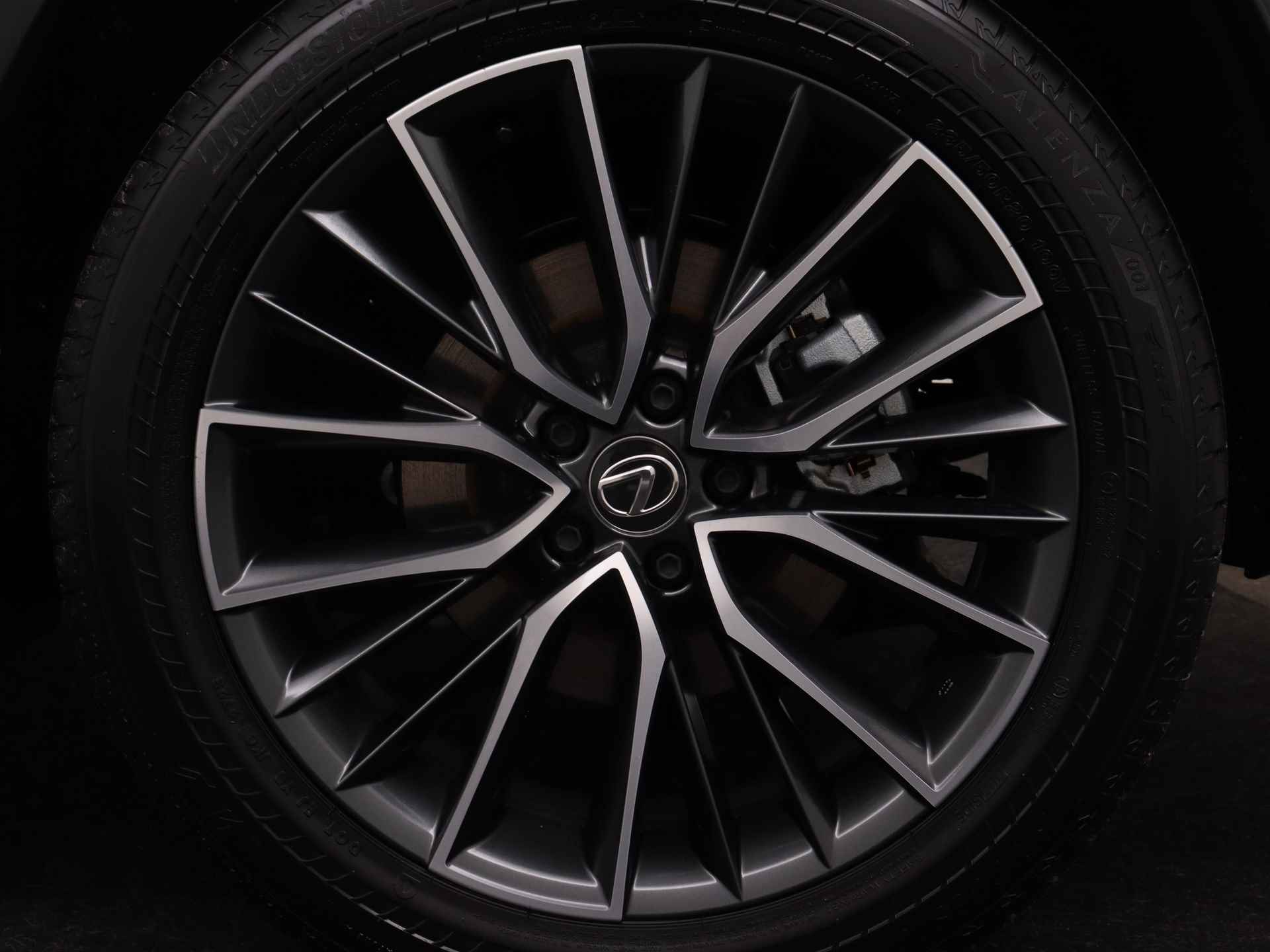 Lexus NX 450h+ AWD Executive Line | Schuif-/Kanteldak | Achteruitrijcamera | Climate Control | Parkeersensoren | - 50/52