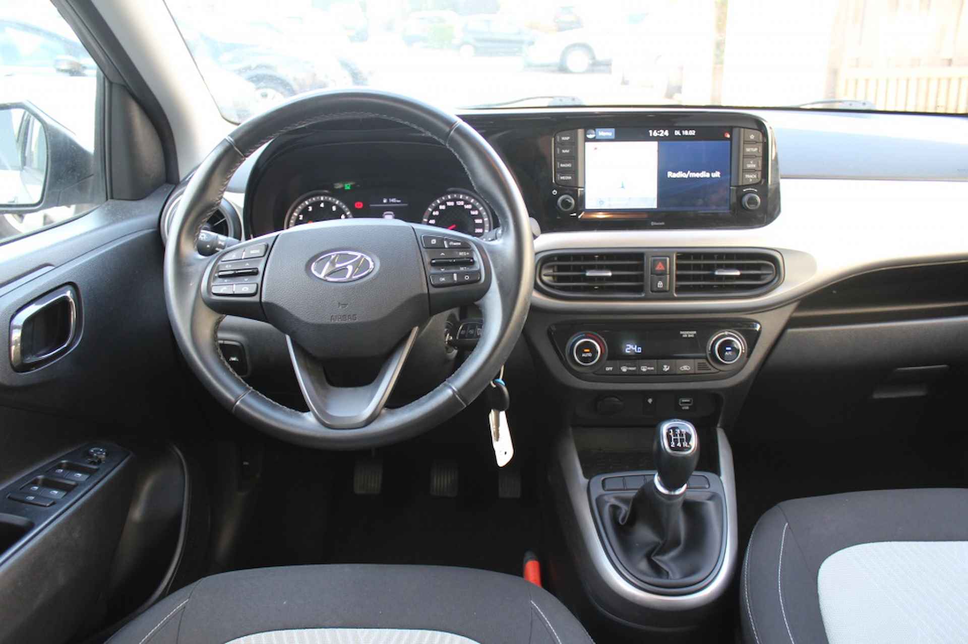 Hyundai i10 1.0 Premium Carplay | Android - 4/10