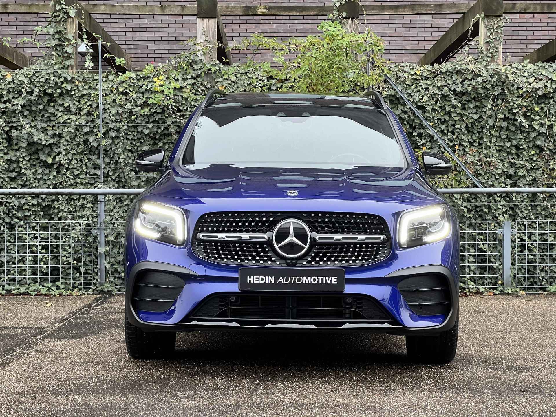 Mercedes-Benz GLB GLB 180 Automaat AMG Line | Premium Plus Pakket | Nightpakket | Distronic | Panoramadak | Multibeam LED | Head-Up | Keyless-Go | Sfeerverlichting - 9/23