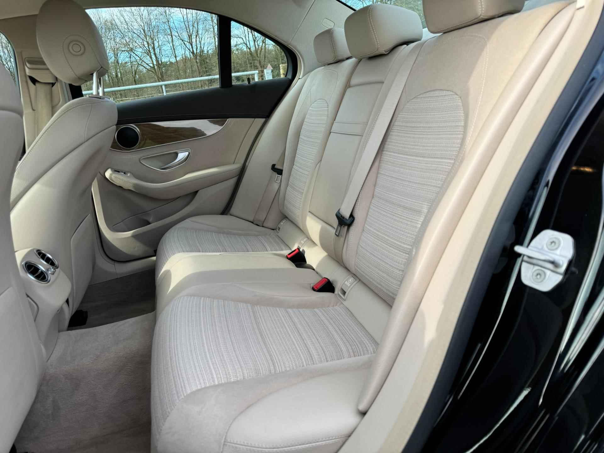 Mercedes-Benz C-klasse 180 Prestige dealer onderhouden, bomvol luxe - 8/30