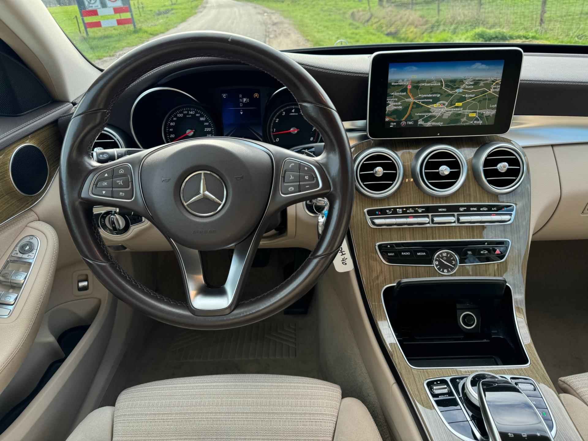 Mercedes-Benz C-klasse 180 Prestige dealer onderhouden, bomvol luxe - 13/30