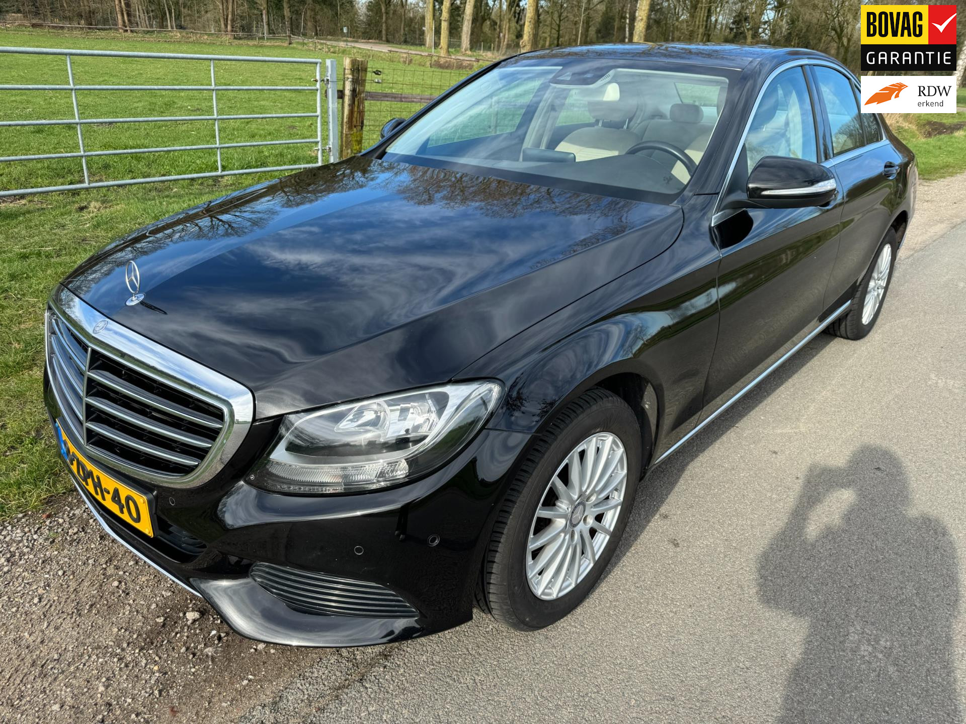 Mercedes-Benz C-klasse 180 Prestige dealer onderhouden, bomvol luxe bij viaBOVAG.nl