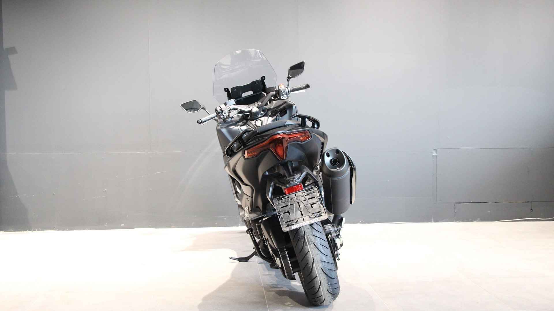 Yamaha T-MAX 560 - 7/17