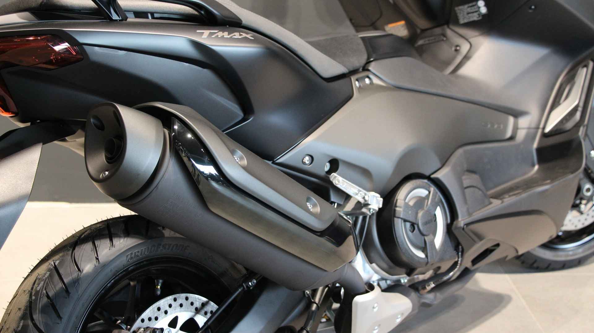 Yamaha T-MAX 560 - 16/17