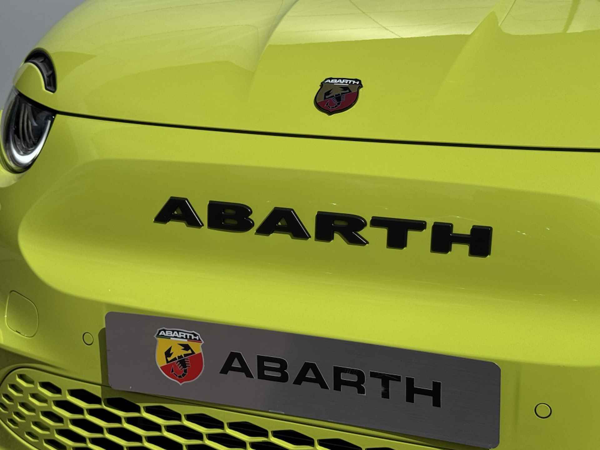 Abarth 500E Scorpionissima 155PK | full option - 2/40