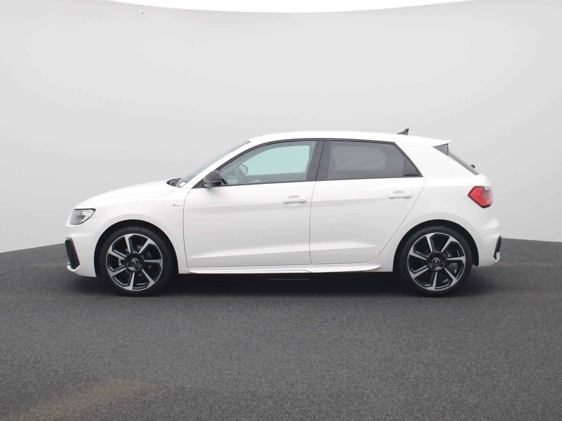 Audi A1 Sportback 30 TFSI S edition 110 PK | S-line | Automaat | Cruise Control | Climate Control | Stoelverwarming | Virtual Cockpit | LED | Lichtmetalen velgen | Privacy glass | - 4/35