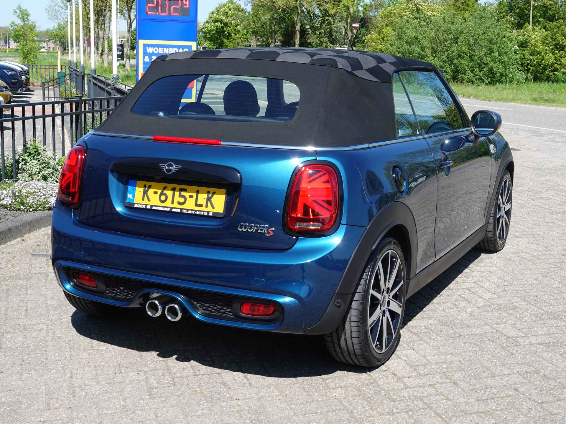 MINI Cabrio 2.0 Cooper S 180PK Sidewalk AUT | NL-AUTO | VOL LEER | GR. NAVI | HUD - 7/37