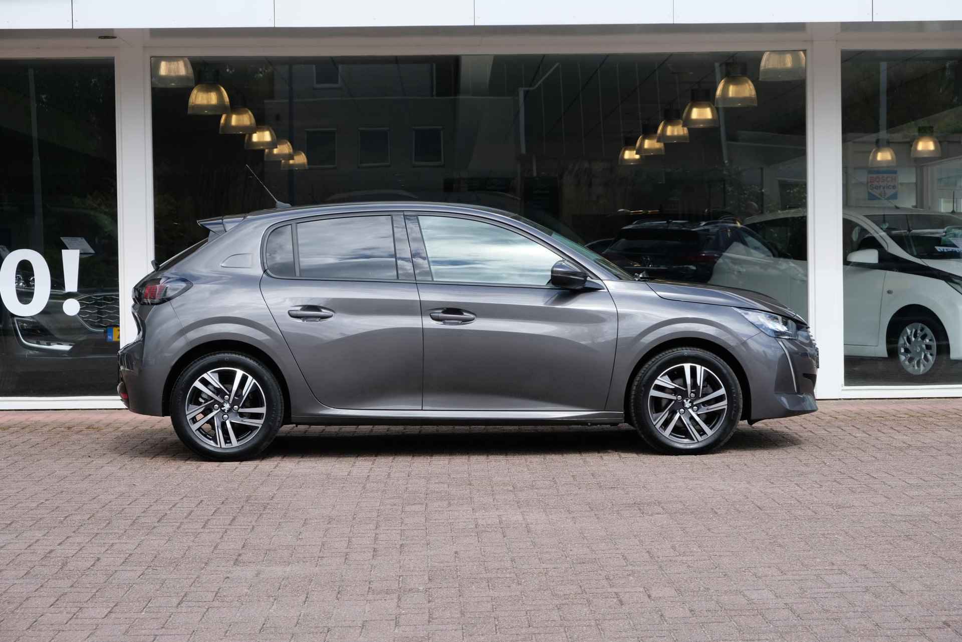 Peugeot 208 1.2 PureTech 100pk Allure Pack | App Connect | Climate | Cruise | Keyless | Camera | PDC - 4/25