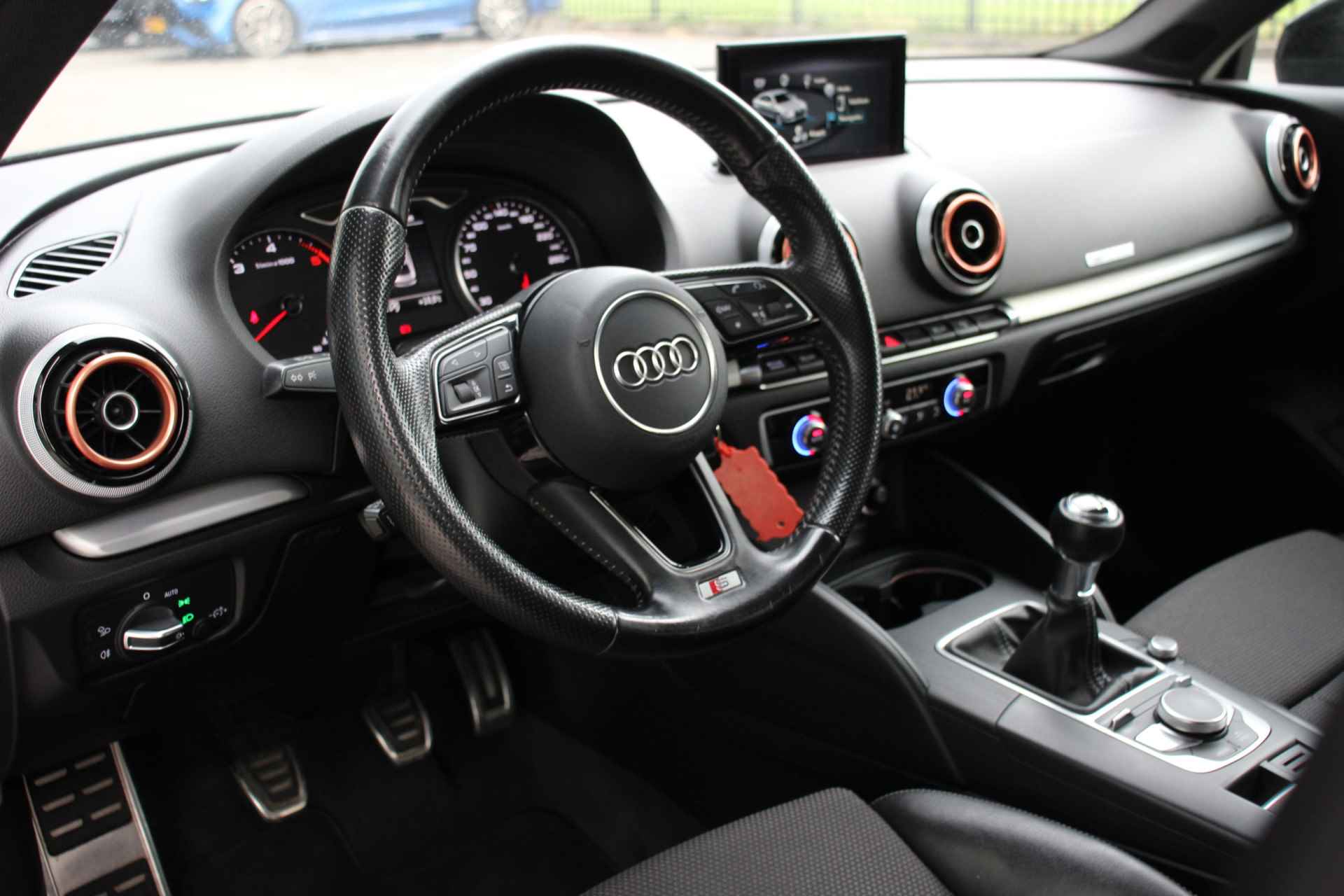 Audi A3 Limousine 1.6 TDI Sport 2x S Line Edition | 18'' Rotor | Navi | Led - 3/31