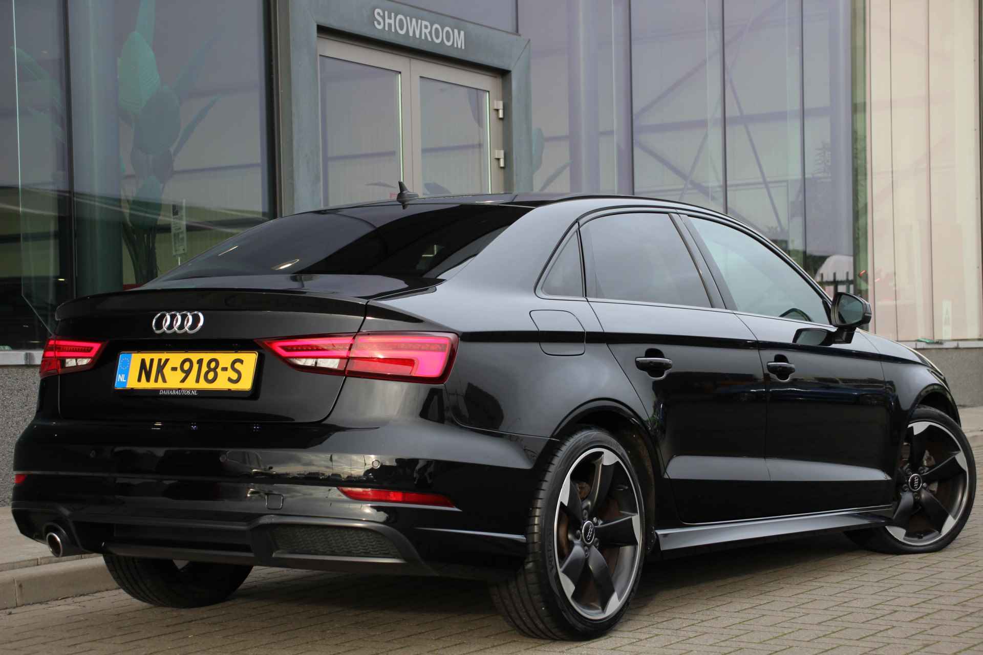 Audi A3 Limousine 1.6 TDI Sport 2x S Line Edition | 18'' Rotor | Navi | Led - 10/31