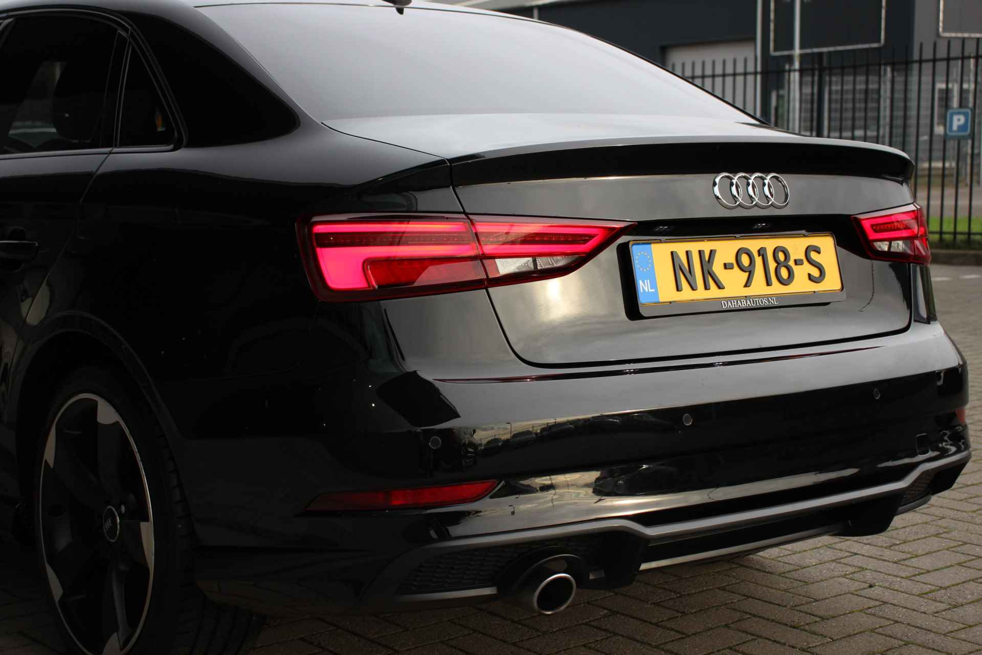 Audi A3 Limousine 1.6 TDI Sport 2x S Line Edition | 18'' Rotor | Navi | Led - 16/31