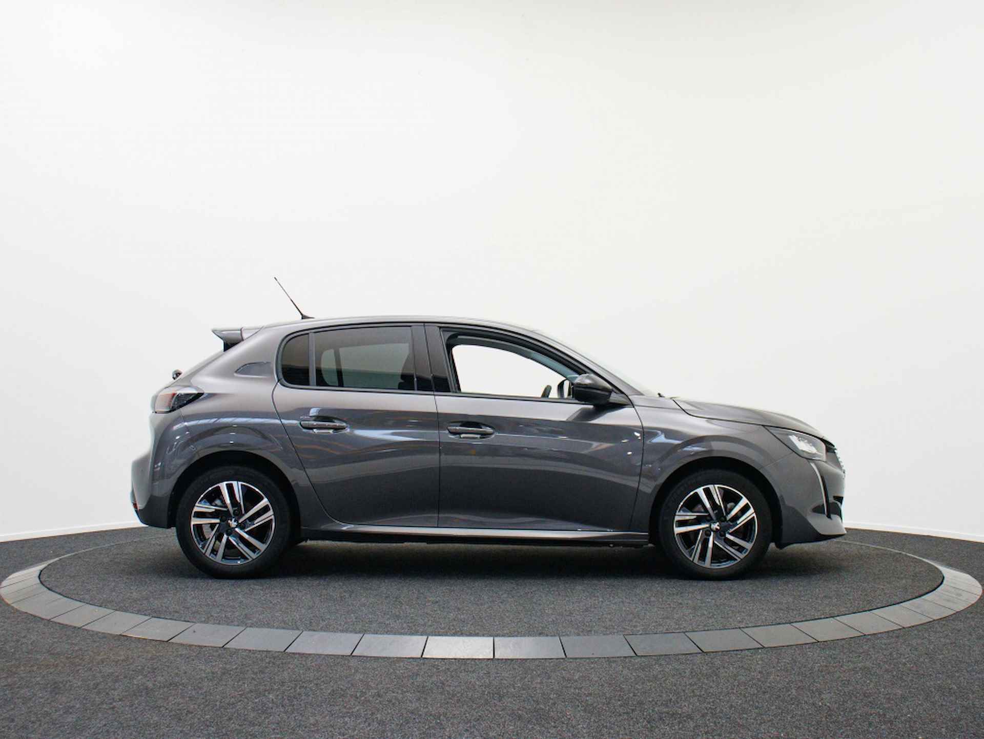 Peugeot 208 1.2 PT Allure Pack | Navigatie | Private lease 399 p.m. - 5/39