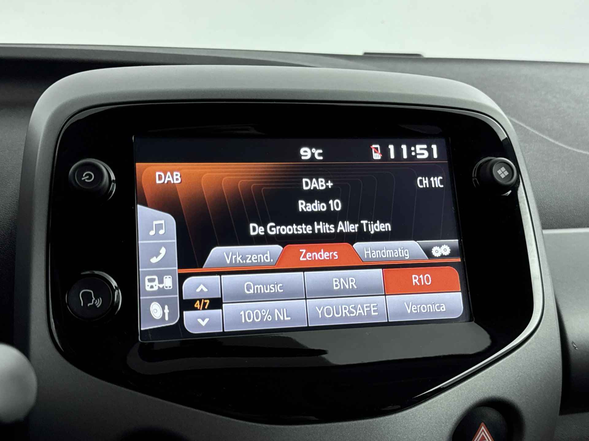 Toyota Aygo 1.0 VVT-i x-cite | Elektrisch vouwdak | Climate Control | Apple Carplay/Android Auto | Camera | - 12/45