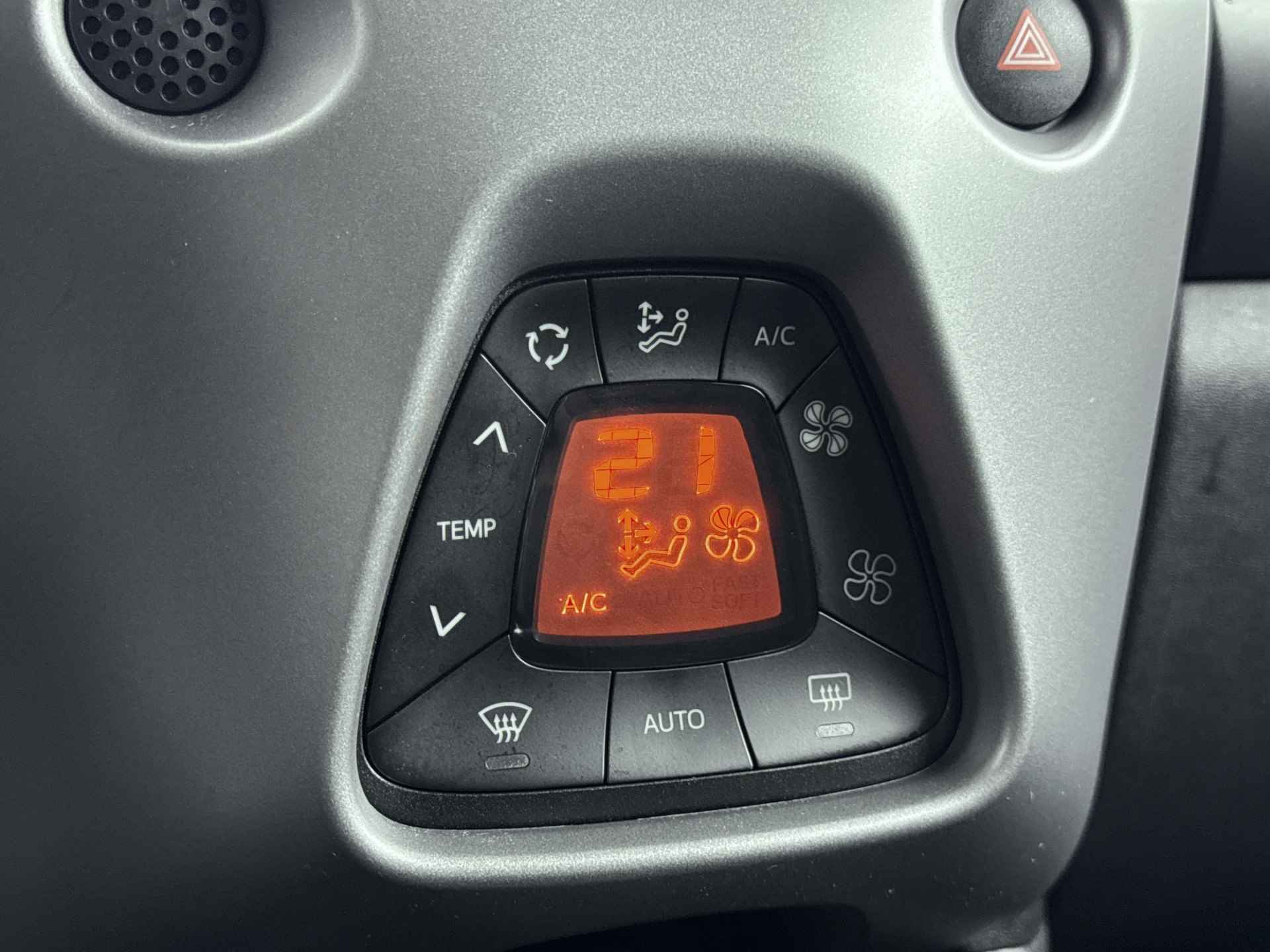 Toyota Aygo 1.0 VVT-i x-cite | Elektrisch vouwdak | Climate Control | Apple Carplay/Android Auto | Camera | - 14/45