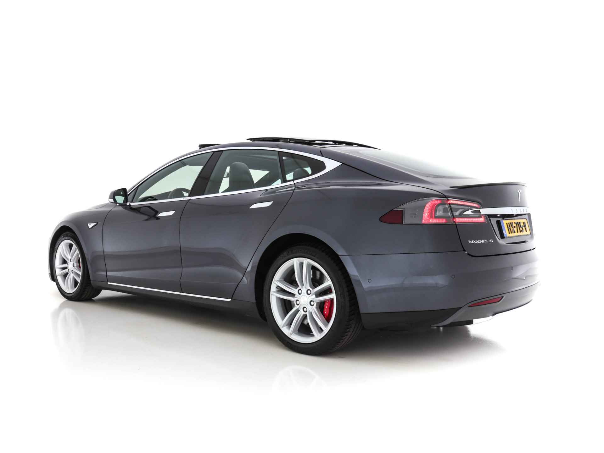 Tesla Model S P85D Performance-Pack AWD [ 3-Fase ] (INCL-BTW) *PANO | NAPPA-VOLLEDER | AUTO-PILOT | AIR-SUSPENSION | KEYLESS | CAMERA | FULL-LED | ADAPTIVE-CRUISE |  VIRTUAL-COCKPIT | SPORT-SEATS | 19"ALU* - 4/32