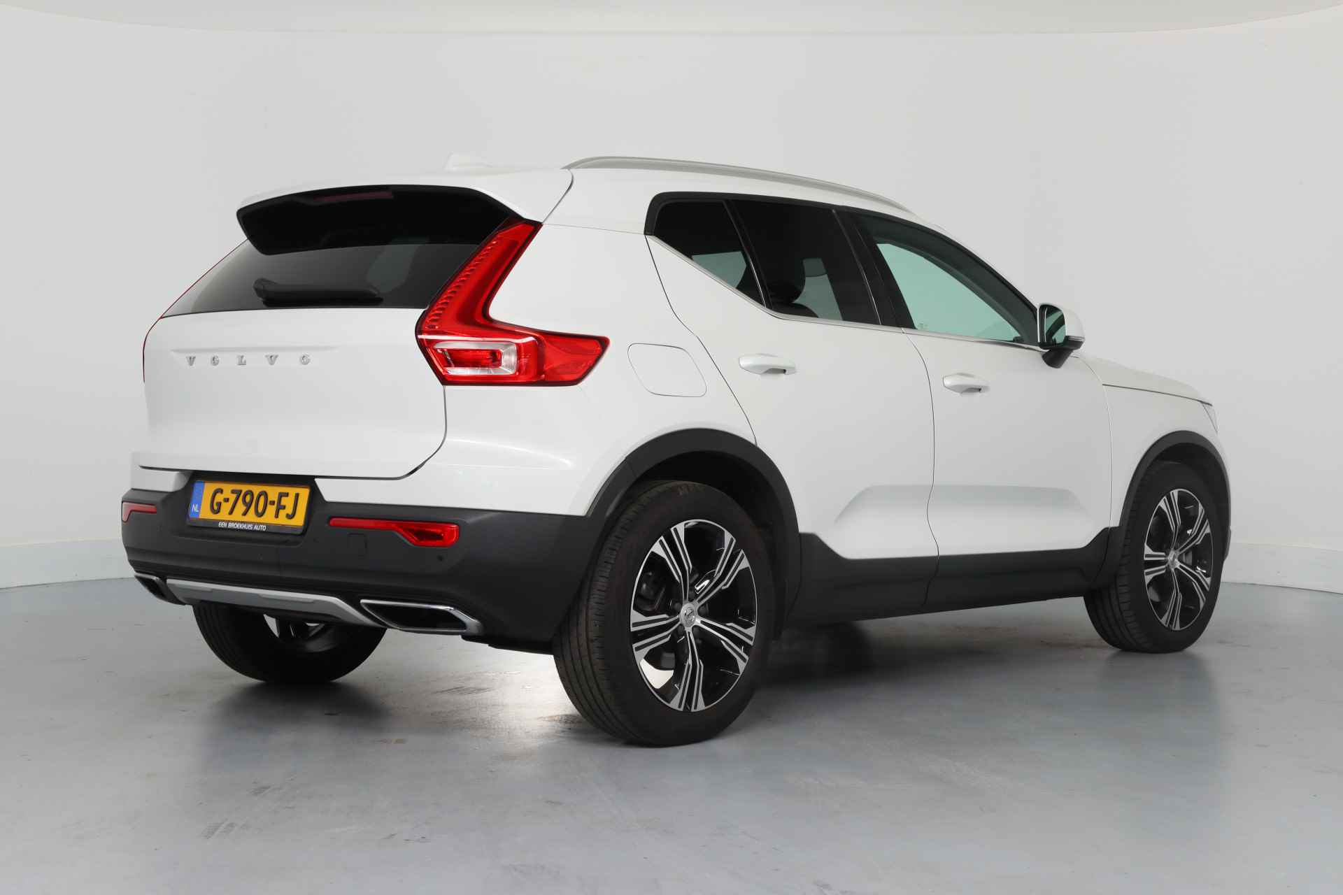 Volvo XC40 2.0 T4 Inscription | 1e Eigenaar! | Dealer Onderhouden! | Trekhaak | Open Dak | Leder | Harman/Kardon | Clima | Navi | Stoelverw - 32/34