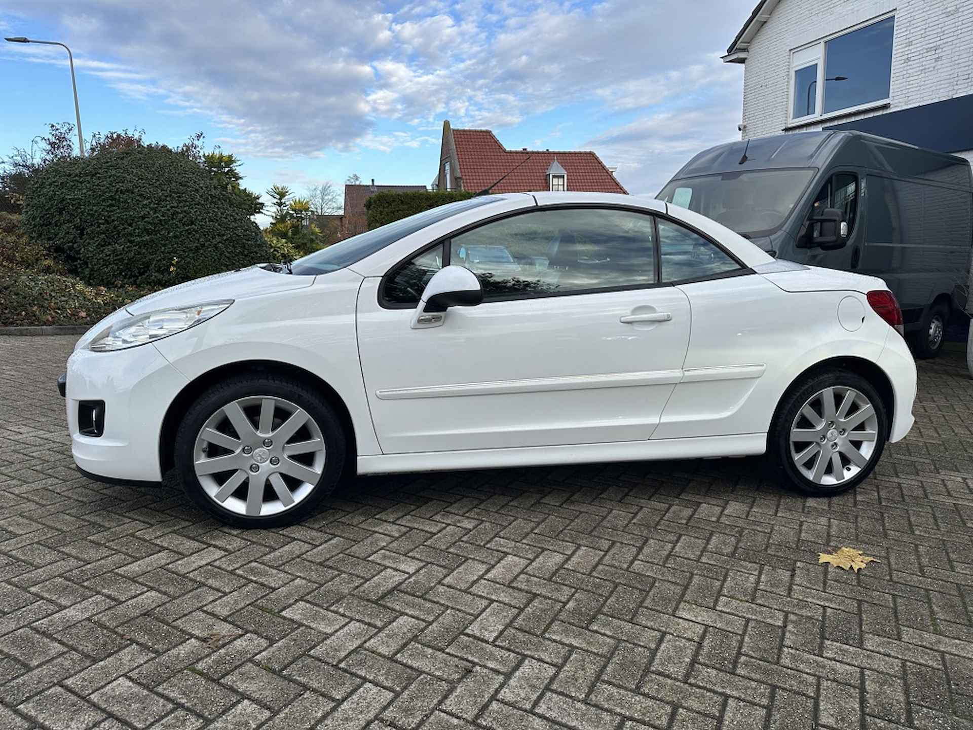 Peugeot 207 CC 1.6 VTi Griffe | 12 maanden garantie | - 16/18