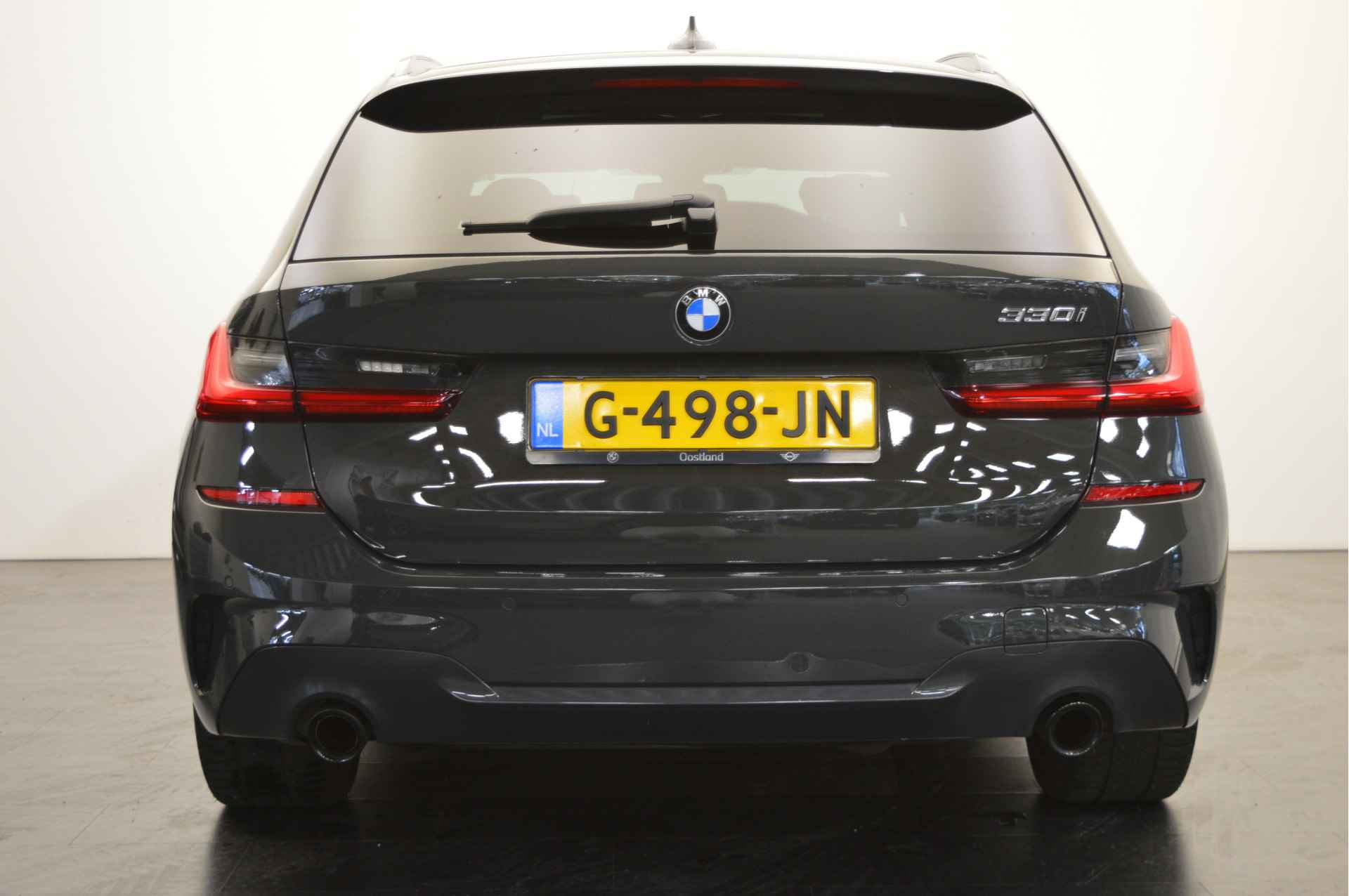 BMW 3 Serie Touring 330i High Executive M Sport Automaat / Panoramadak / Sportstoelen / Stoelverwarming / LED / Harman Kardon / Head-Up / Live Cockpit Professional - 2/21