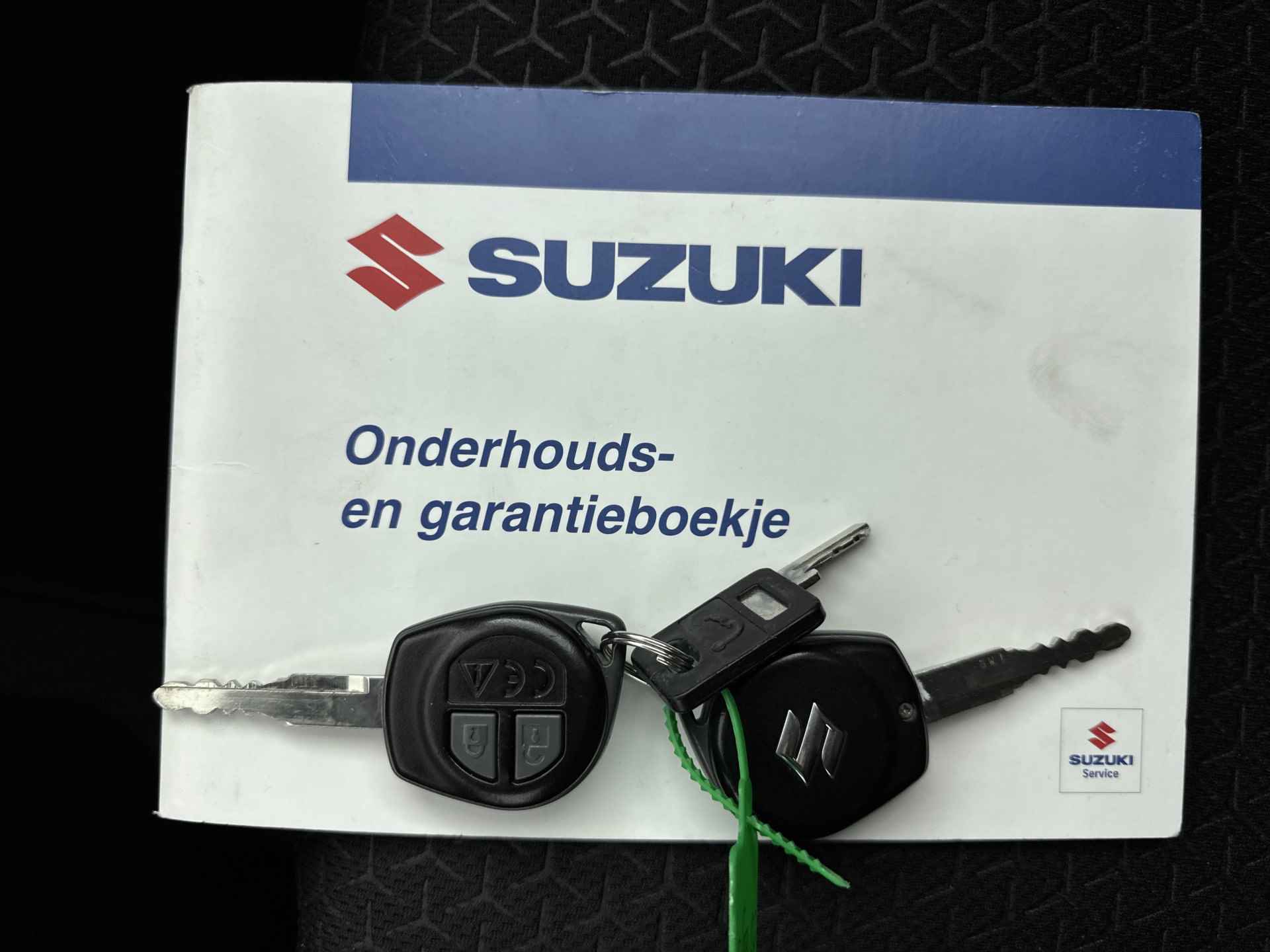 Suzuki Swift 1.2 Sportline | Trekhaak Afneembaar | Achterlichten Donker | 4Season Banden | Dealer onderhouden | - 12/39