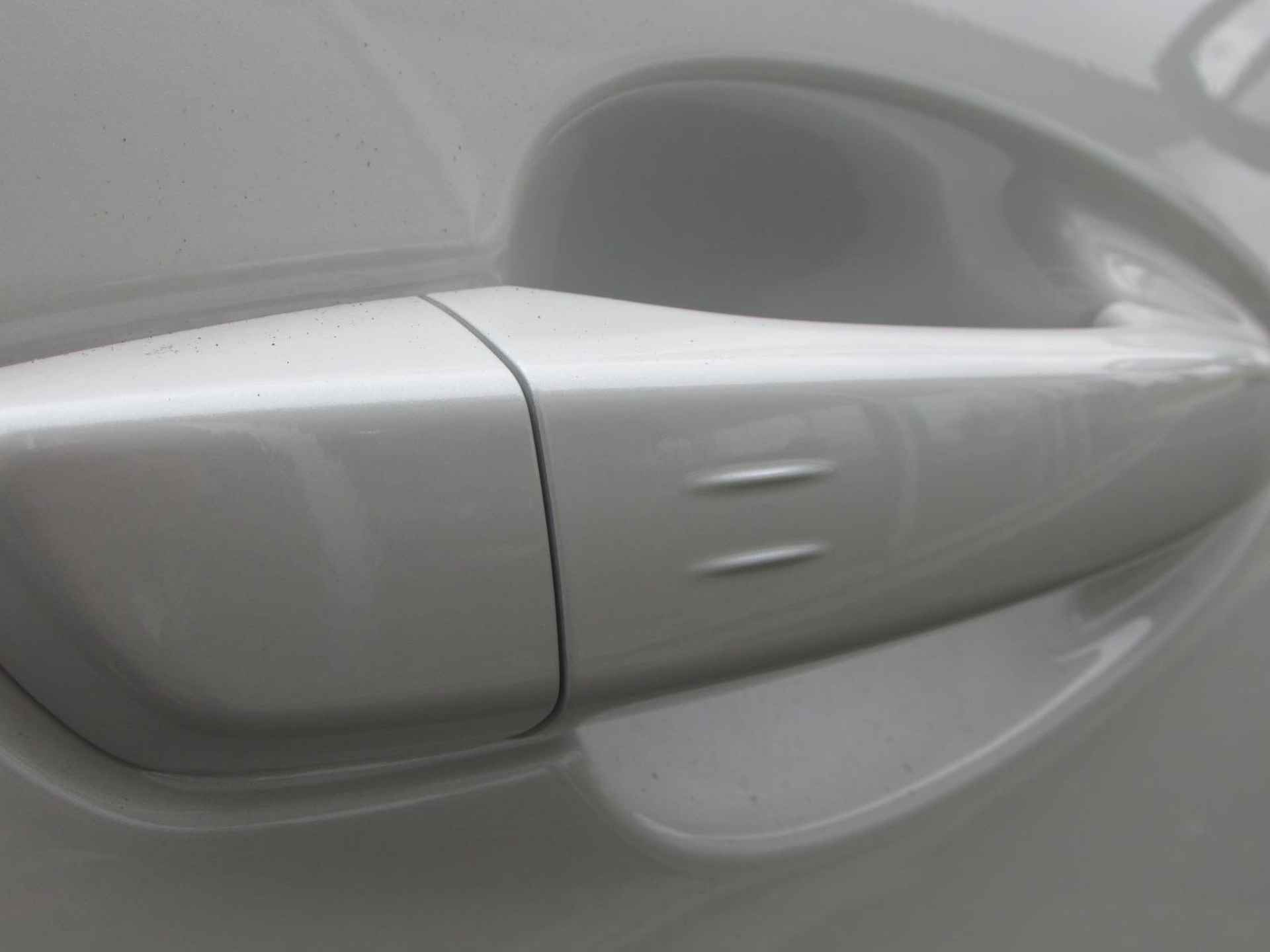 Peugeot 3008 1.2 PureTech GT |Stoelverwarming | Focal audio | PDC V+A | Camera - 28/44