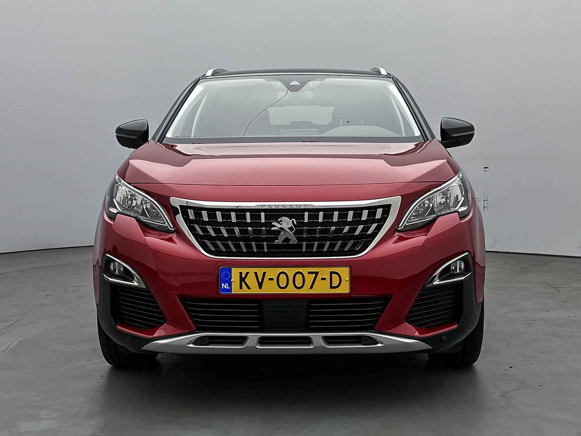 Peugeot 3008 SUV Première 130 pk | Navigatie | Achteruitrijcamera | Parkeersensoren Voor en Achter | Keyless Entry/Start | Elektrische Achterklep met Sensor | LED Dagrijverlichting | Climate Control | Cruise Control | 19" Lichtmetalen Velgen | Apple Carplay/Android Auto | - 5/35