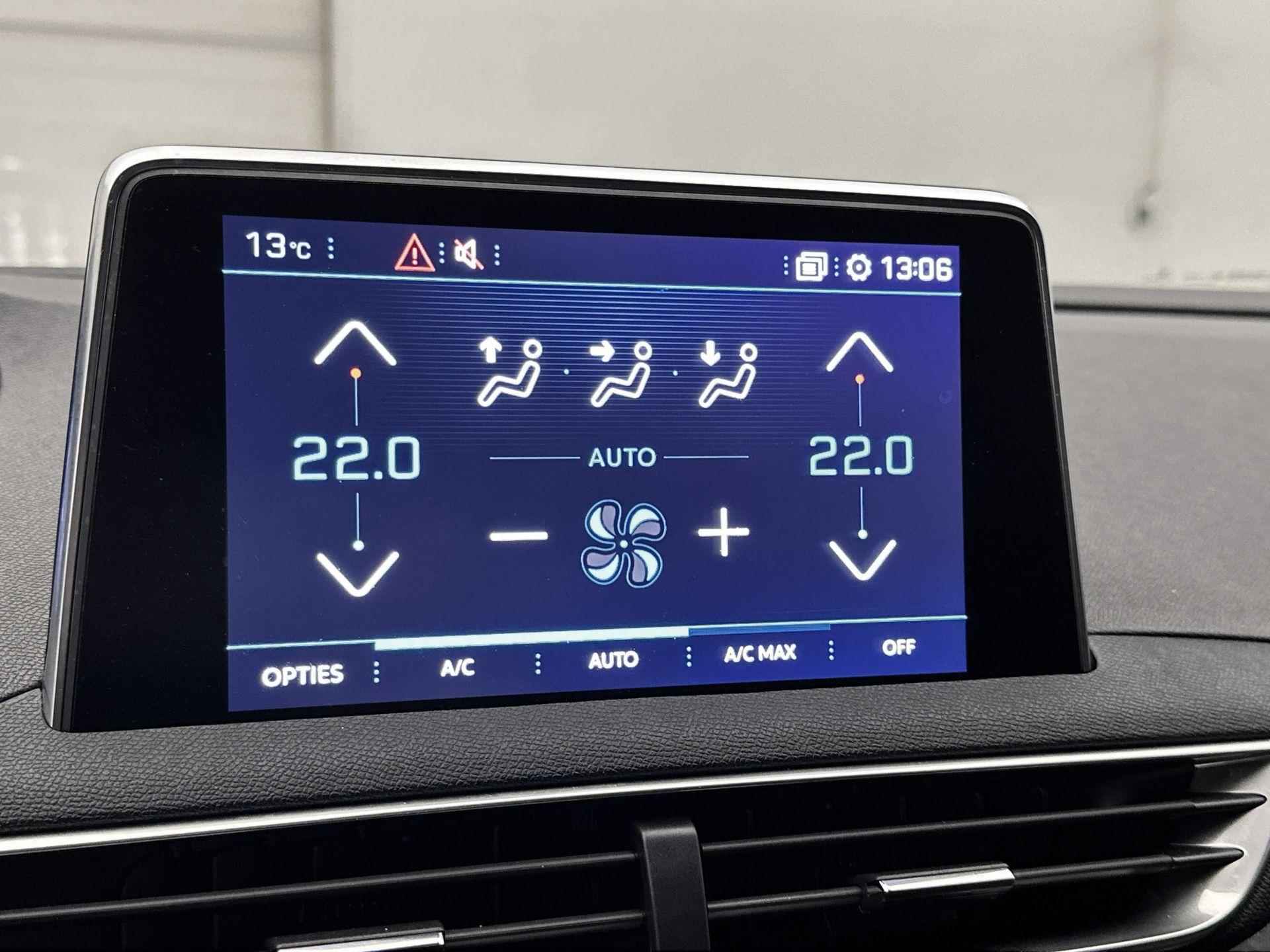 Peugeot 3008 SUV Première 130 pk | Navigatie | Achteruitrijcamera | Parkeersensoren Voor en Achter | Keyless Entry/Start | Elektrische Achterklep met Sensor | LED Dagrijverlichting | Climate Control | Cruise Control | 19" Lichtmetalen Velgen | Apple Carplay/Android Auto | - 21/35