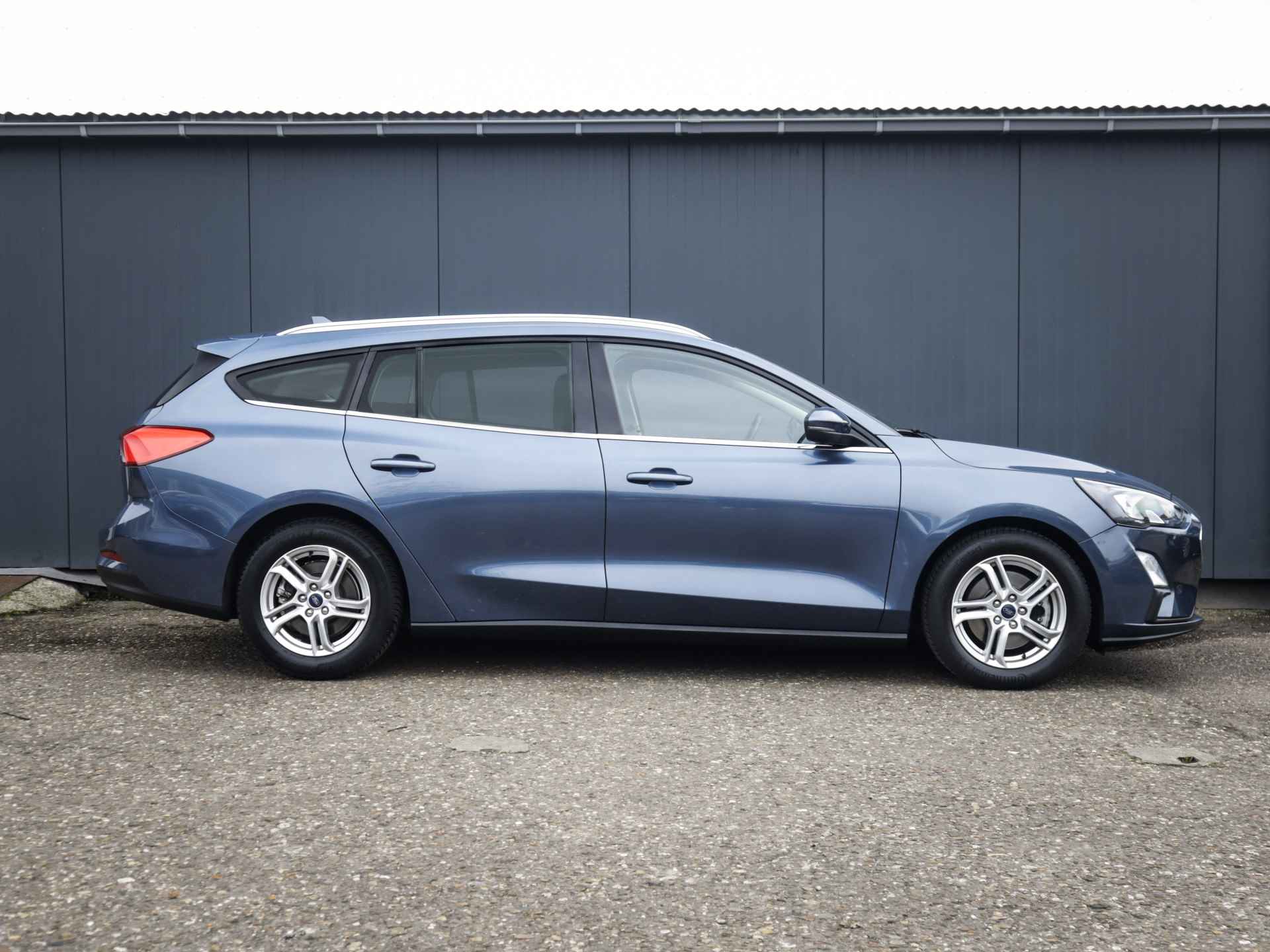 Ford FOCUS Wagon 1.0 EcoBoost Trend Edition Business (101 PK) 1e-Eig, Keurig-onderh, 12-Mnd-BOVAG, NL-Auto, Navigatie/Apple-Carplay/Android-Auto, Cruisecontrol, Achteruitrijcamera, Parkeersensoren-V+A, Sportstoelen, Licht-Zicht-Pakket, Lm-Velgen-16Inch, Privacy-Glas - 7/36