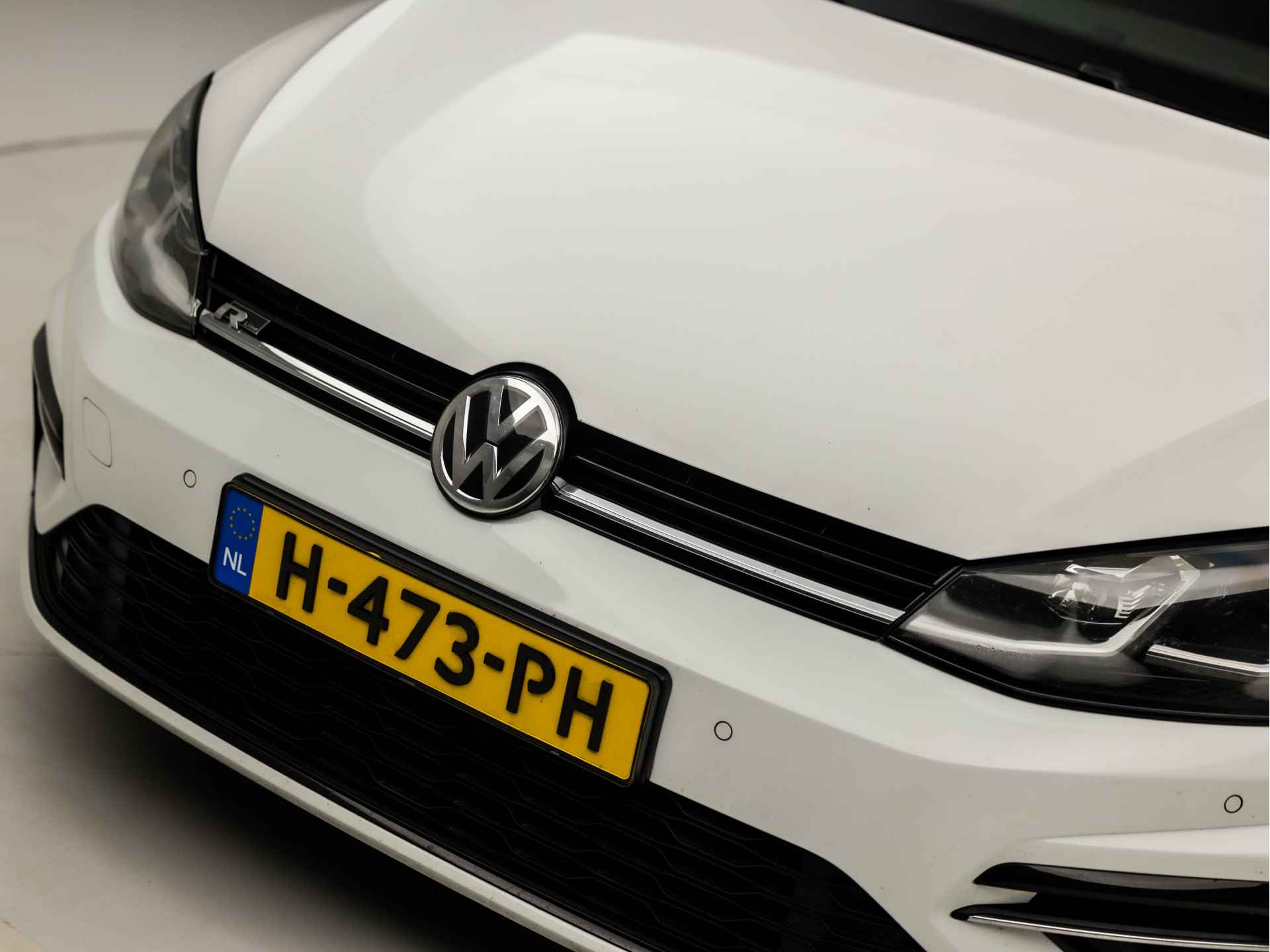 Volkswagen GOLF Variant 1.5 TSI R-Line Sport 150Pk Automaat (DIGITAL COCKPIT, APPLE CARPLAY, GROOT NAVI, ALCANTARA, STOELVERWARMING, MASSAGE, CAMERA, GETINT GLAS, KEYLESS, ADAPTIVE CRUISE, NIEUWE APK - 34/39