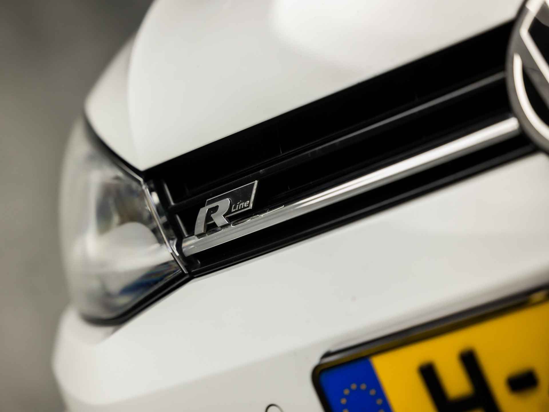 Volkswagen GOLF Variant 1.5 TSI R-Line Sport 150Pk Automaat (DIGITAL COCKPIT, APPLE CARPLAY, GROOT NAVI, ALCANTARA, STOELVERWARMING, MASSAGE, CAMERA, GETINT GLAS, KEYLESS, ADAPTIVE CRUISE, NIEUWE APK - 36/39