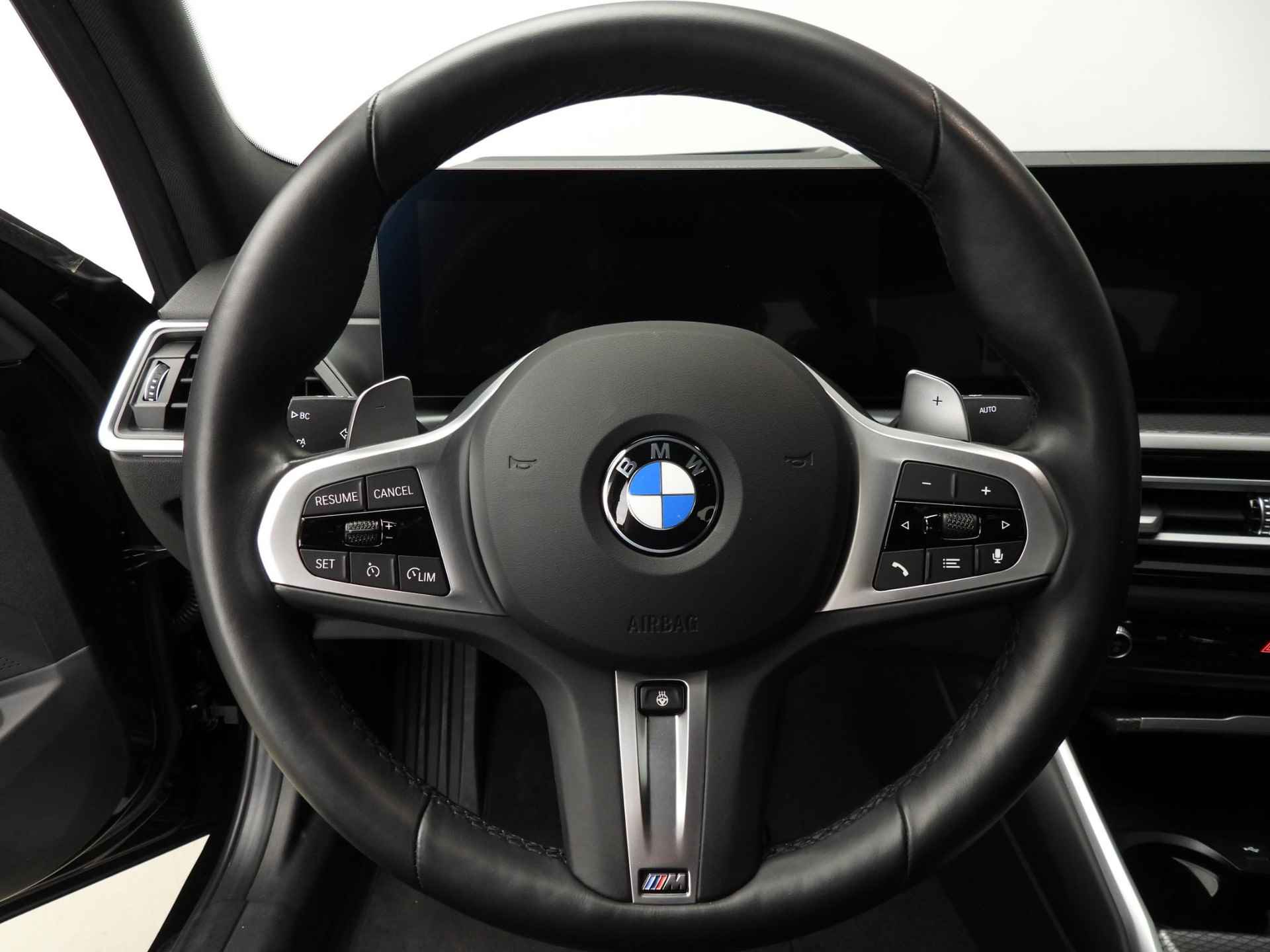 BMW 3-serie 330d | M-Sportpakket | LED | Leder | HUD | Schuifdak | Elektr. zetels | DAB | Hifi speakers | Alu 19 inch - 12/54