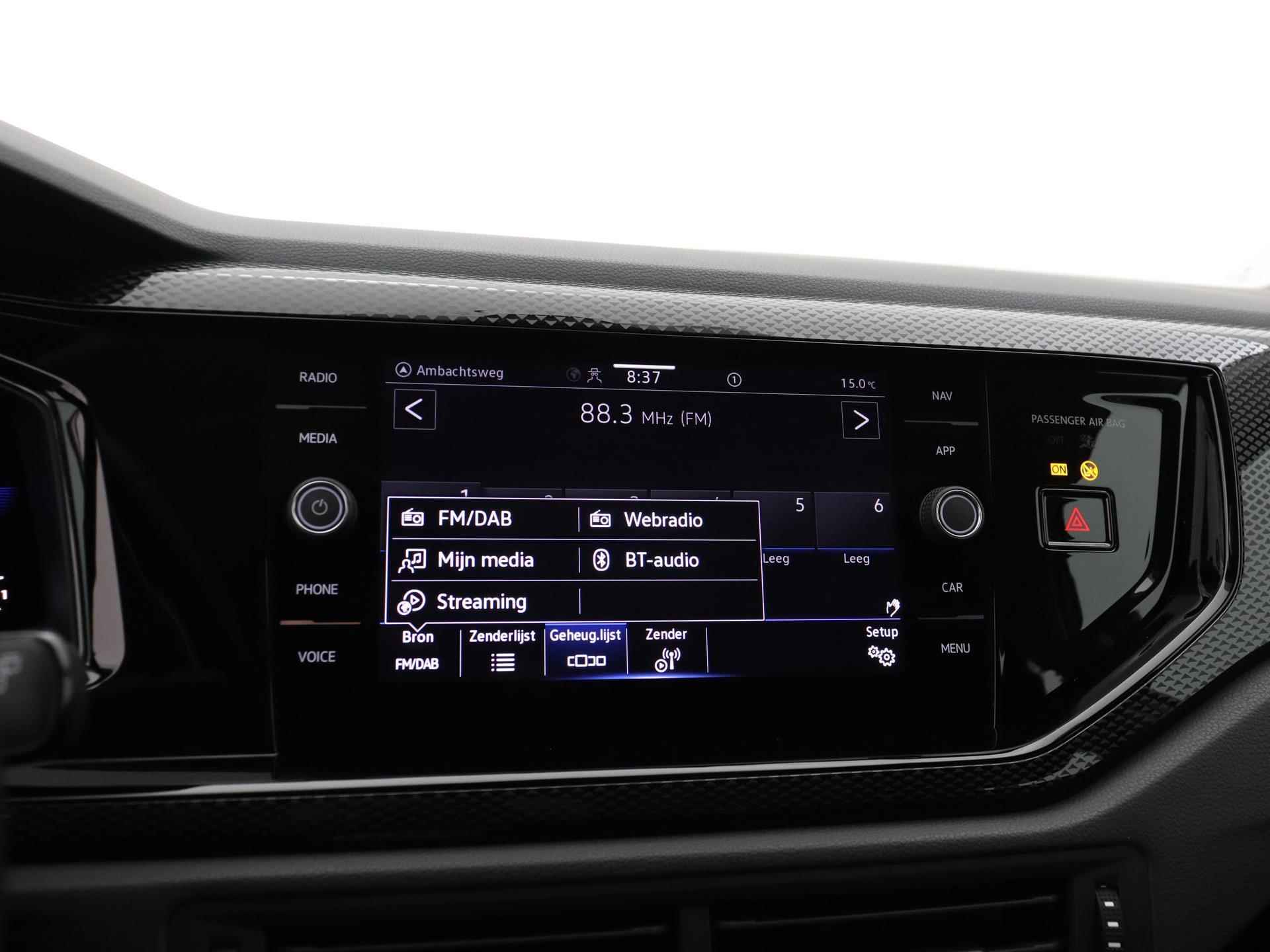 Volkswagen Taigo 1.0 TSI Life | Navigatie | Camera | Stoelverwarming | Airco | ACC | App Connect - 19/35