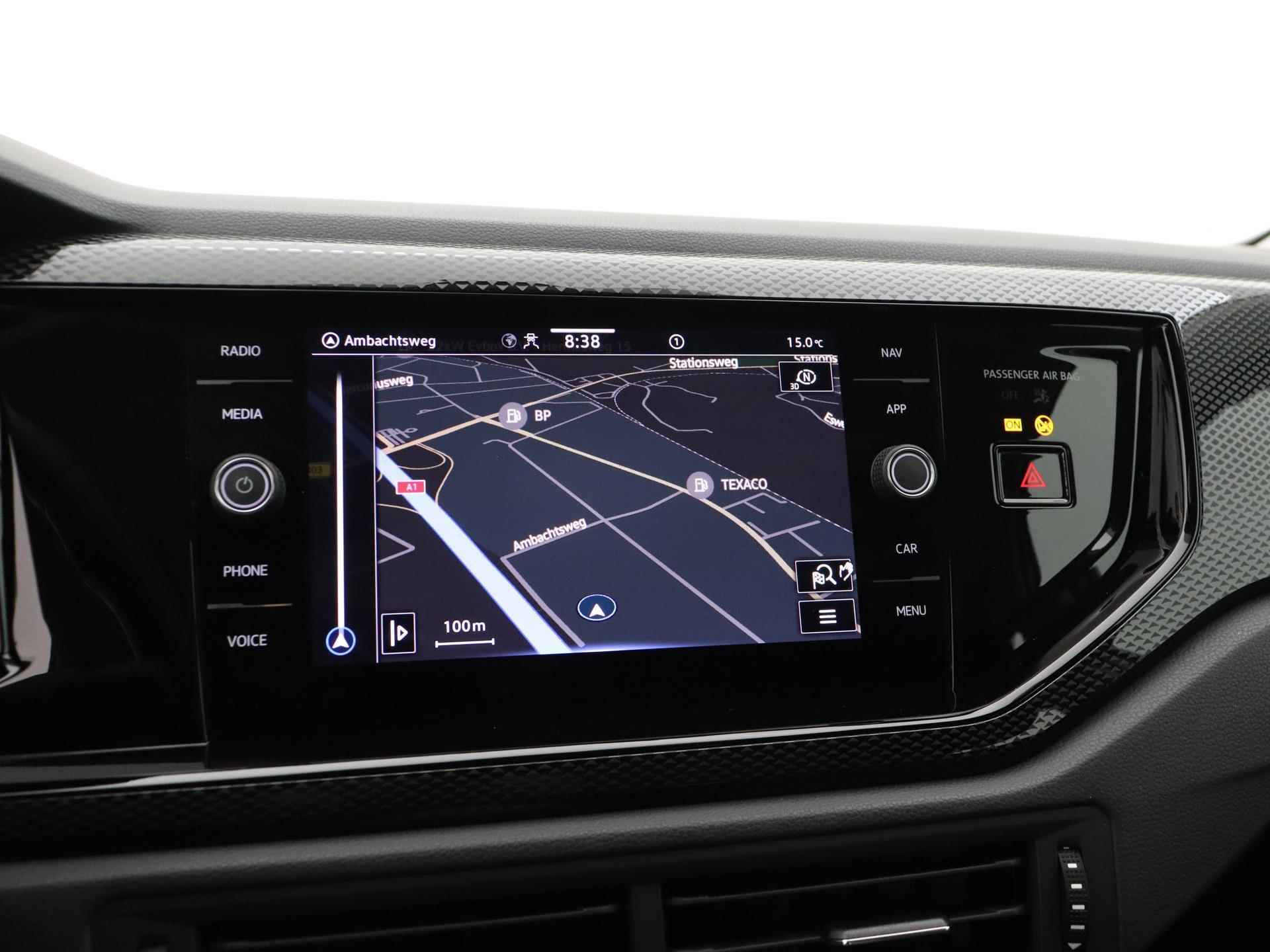 Volkswagen Taigo 1.0 TSI Life | Navigatie | Camera | Stoelverwarming | Airco | ACC | App Connect - 22/35