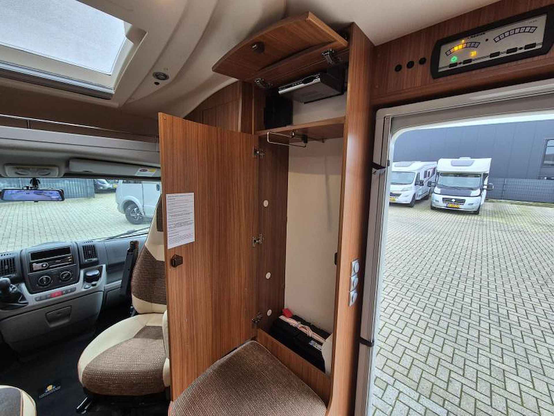 Adria Compact SP 3.0 160PK Bijna Nw staat! - 13/24