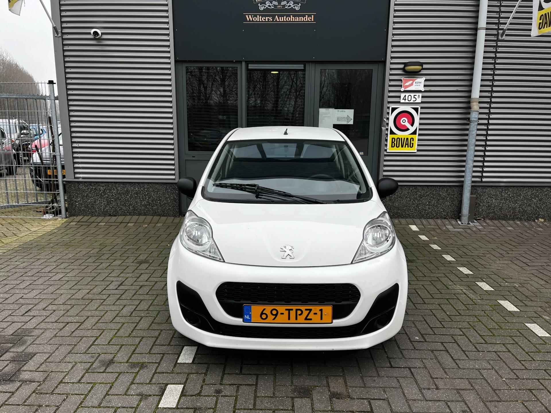 Peugeot 107 1.0 Access Accent - 3/19