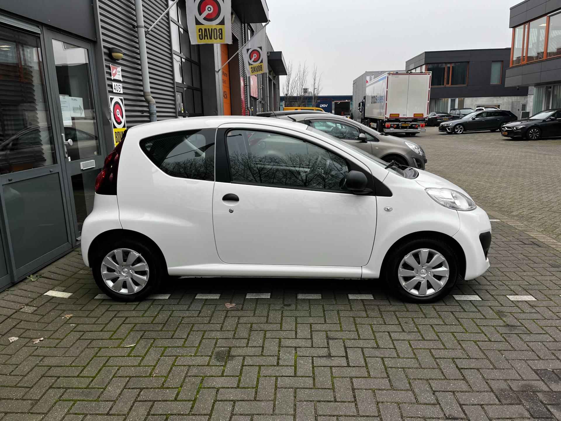 Peugeot 107 1.0 Access Accent - 5/19